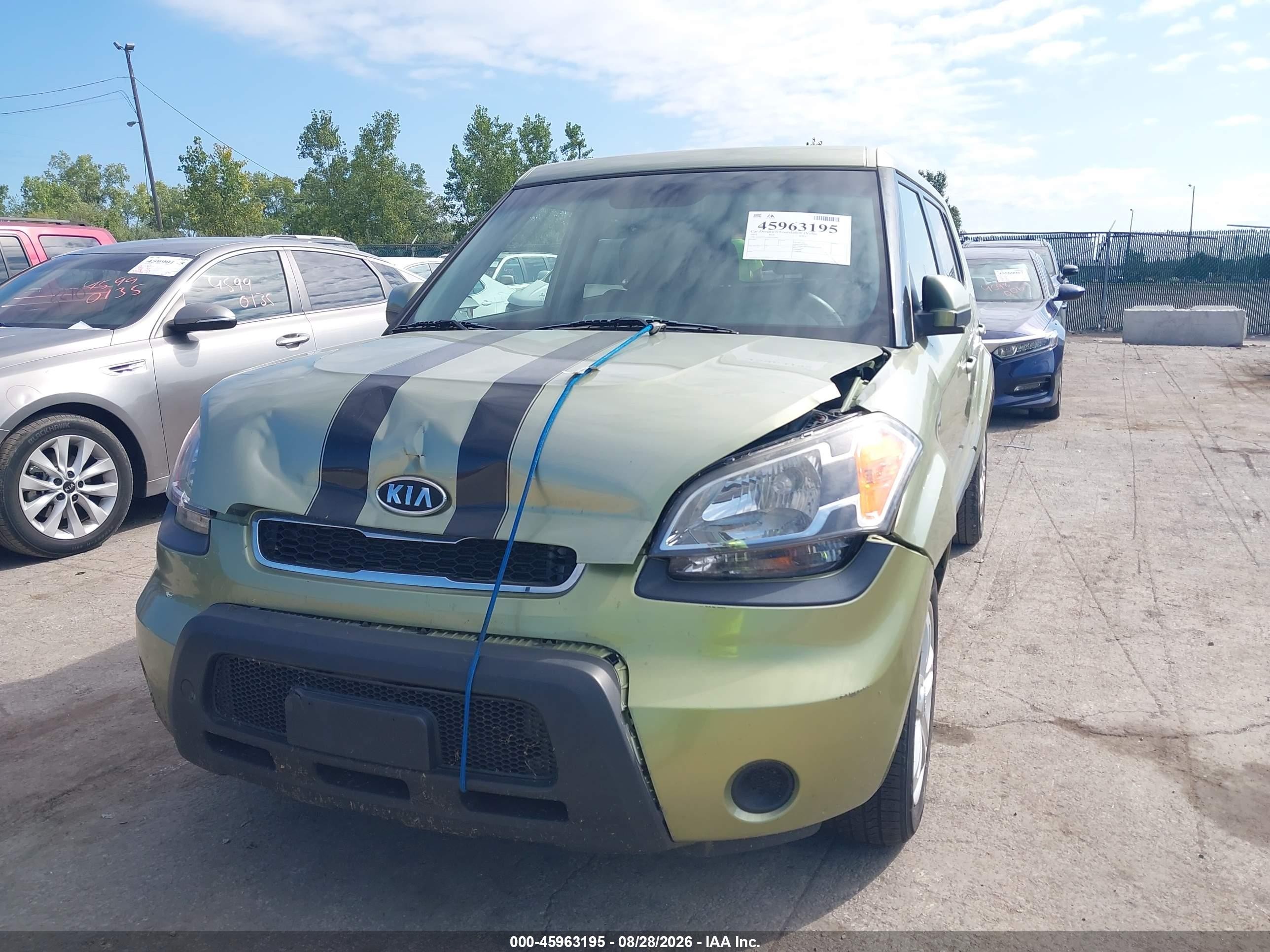 2011 Kia Soul + Green vin: KNDJT2A25B7332954