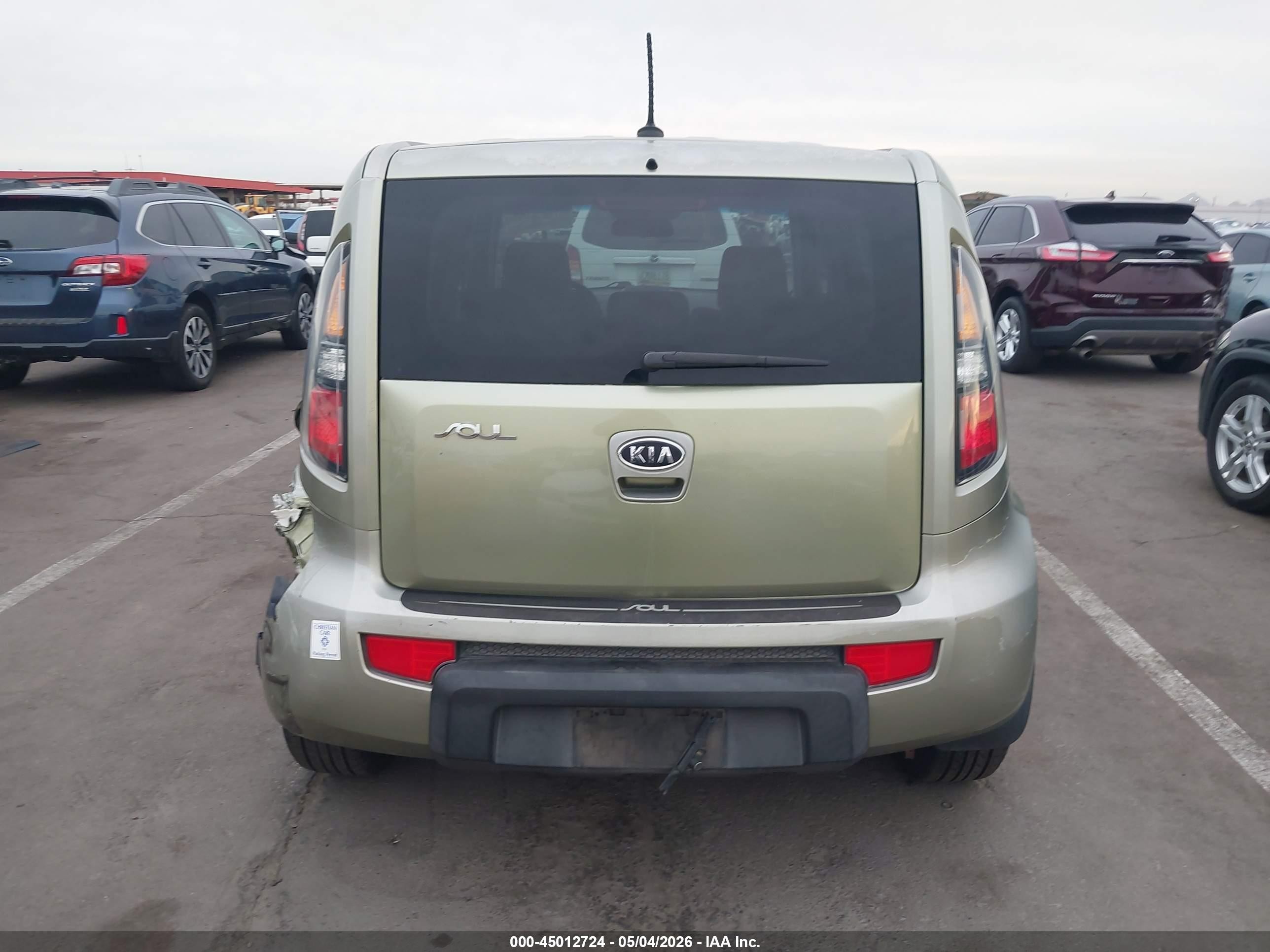 2010 Kia Soul + Green vin: KNDJT2A26A7077584