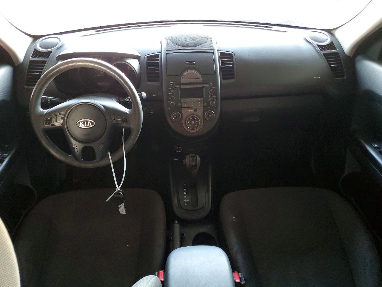 2010 Kia Soul + Red vin: KNDJT2A26A7088911