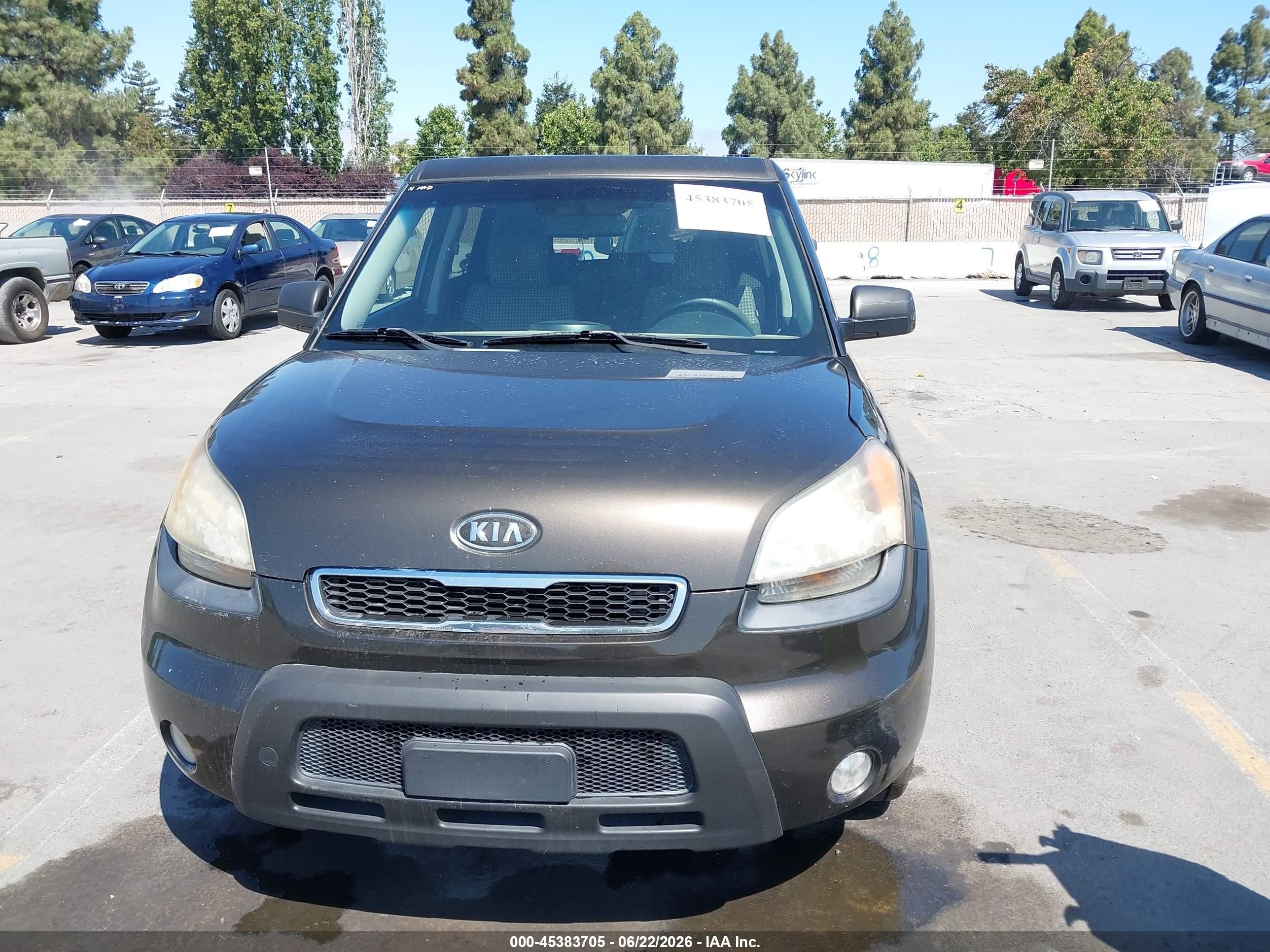 2010 Kia Soul ! Gray vin: KNDJT2A26A7125049