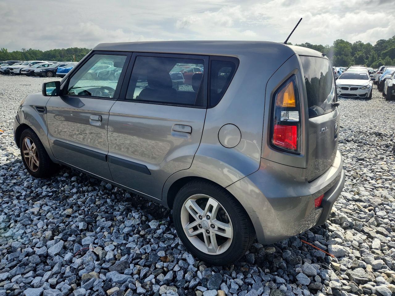 2010 Kia Soul + Gray vin: KNDJT2A26A7149173