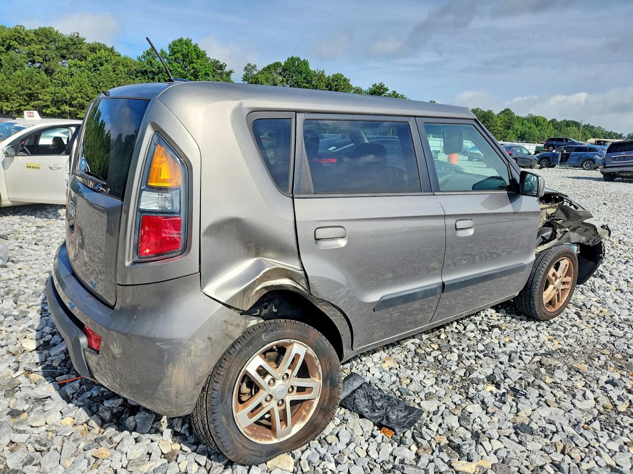 2010 Kia Soul + Gray vin: KNDJT2A26A7149173