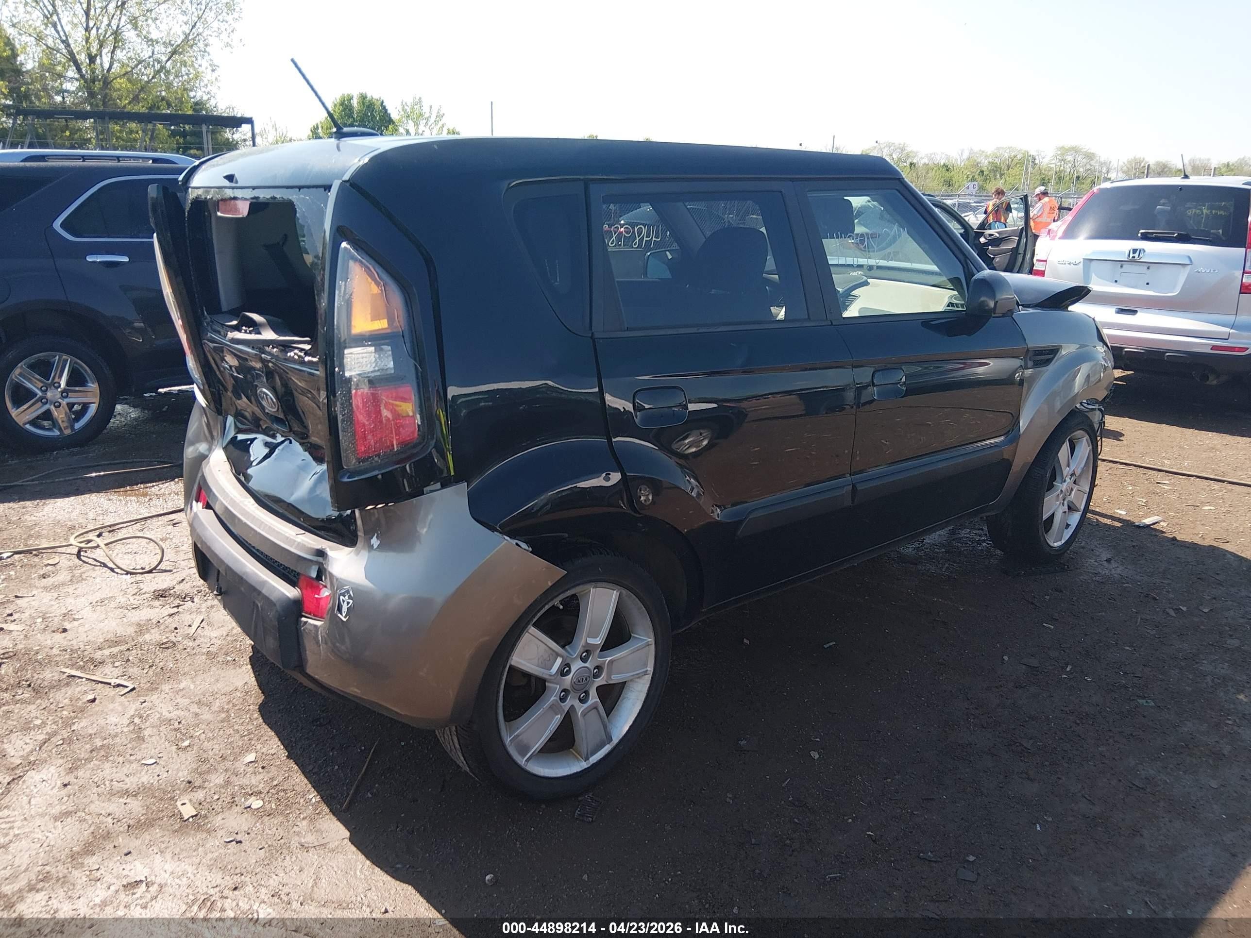 2010 Kia Soul ! Black vin: KNDJT2A26A7182965