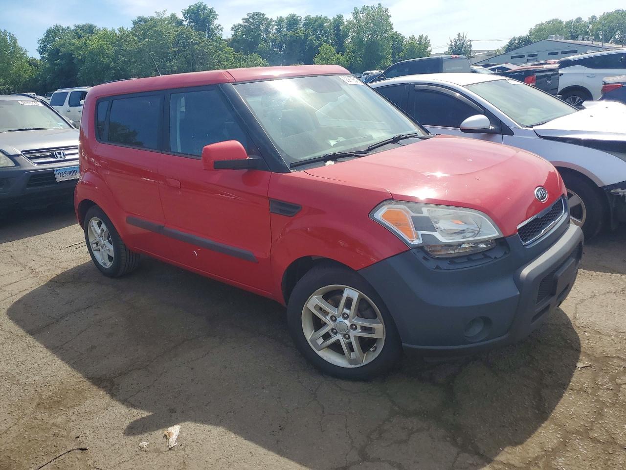 2010 Kia Soul + Red vin: KNDJT2A26A7190838