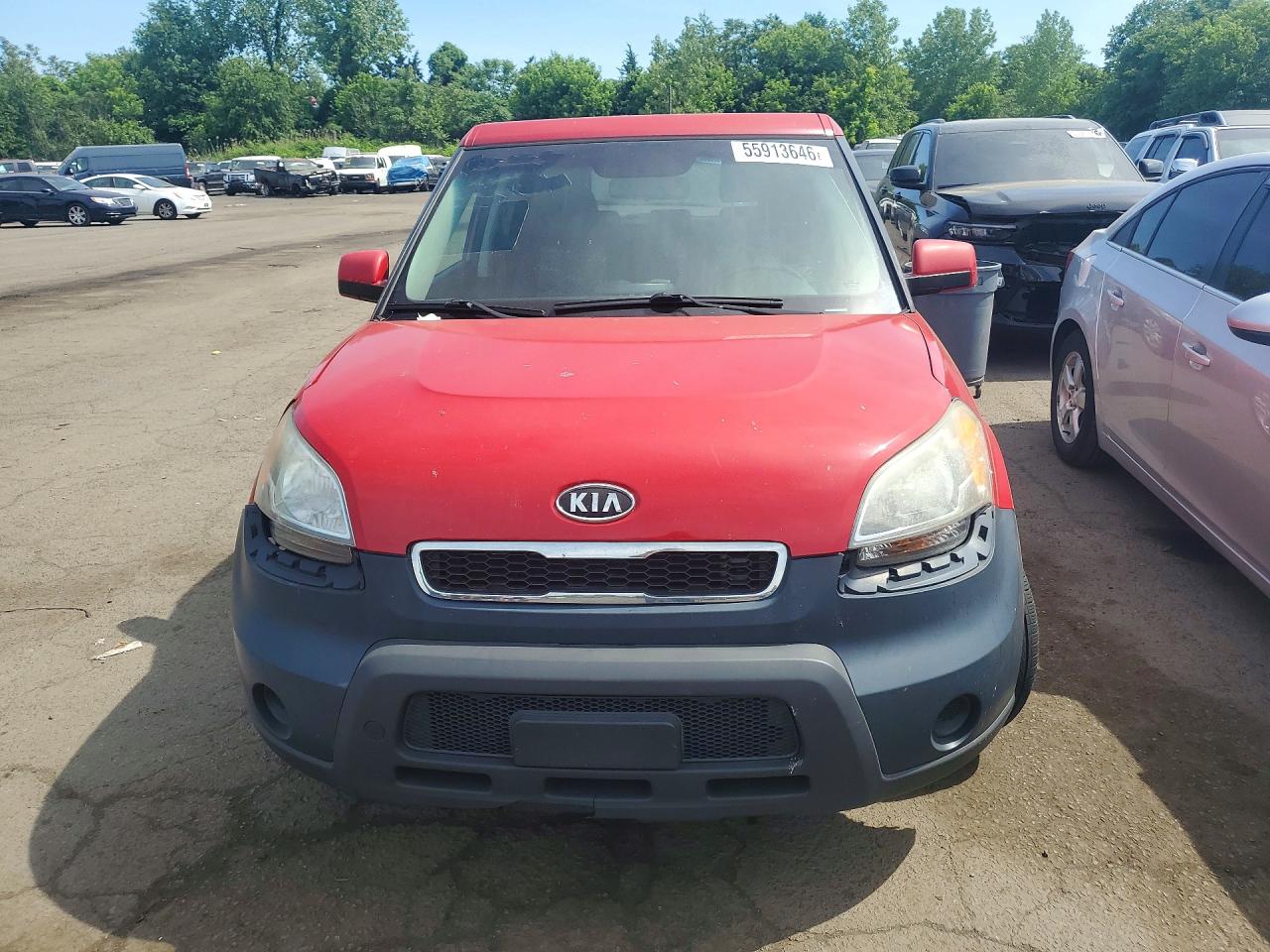 2010 Kia Soul + Red vin: KNDJT2A26A7190838