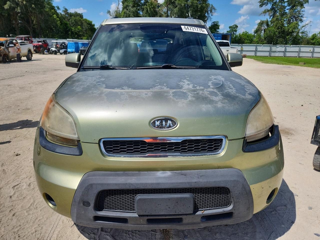 2011 Kia Soul + Green vin: KNDJT2A26B7231230