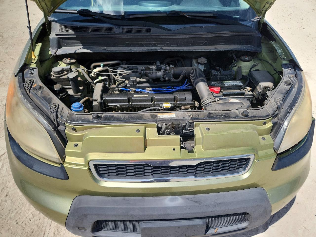 2011 Kia Soul + Green vin: KNDJT2A26B7231230
