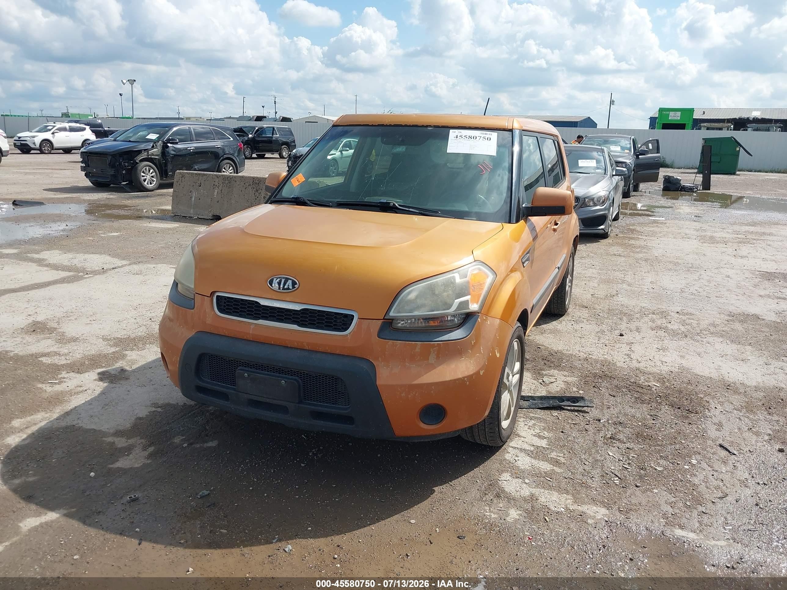 2011 Kia Soul + Orange vin: KNDJT2A26B7234676