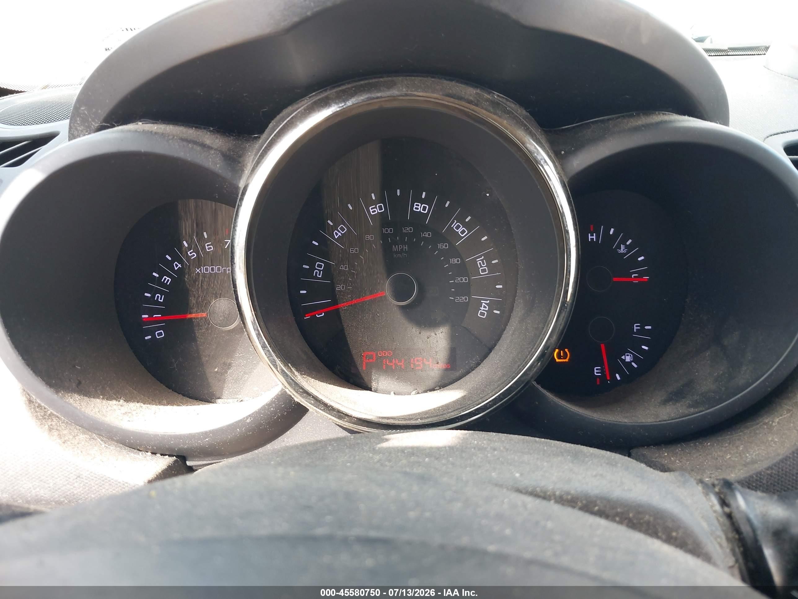 2011 Kia Soul + Orange vin: KNDJT2A26B7234676