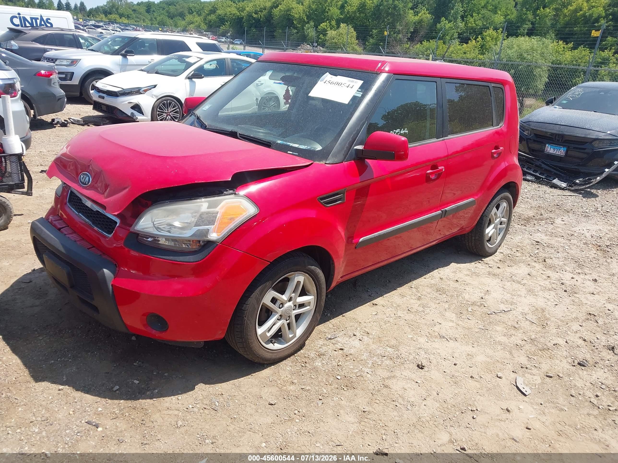 2011 Kia Soul + Красный vin: KNDJT2A26B7288298