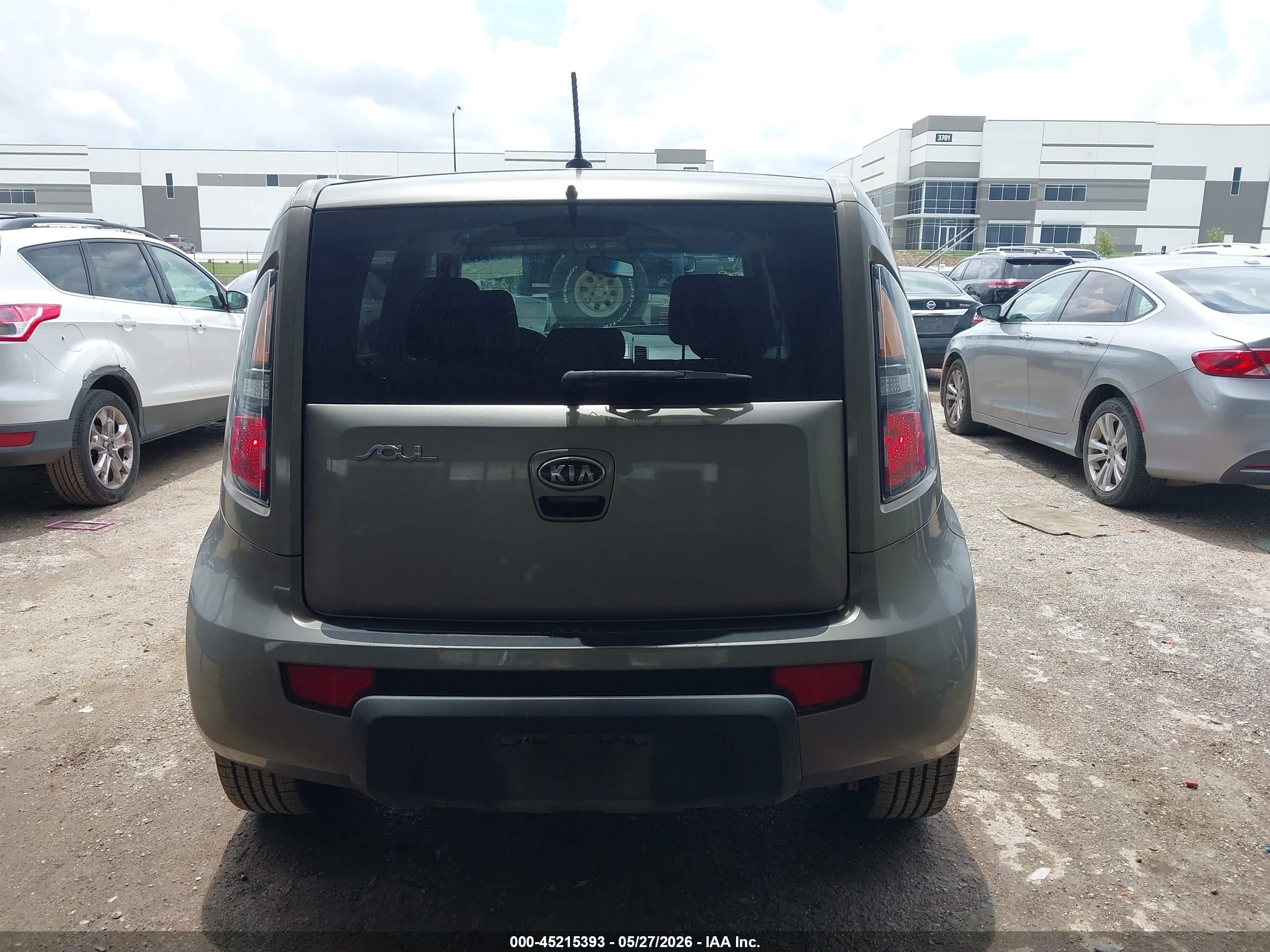 2011 Kia Soul + Gray vin: KNDJT2A26B7340402