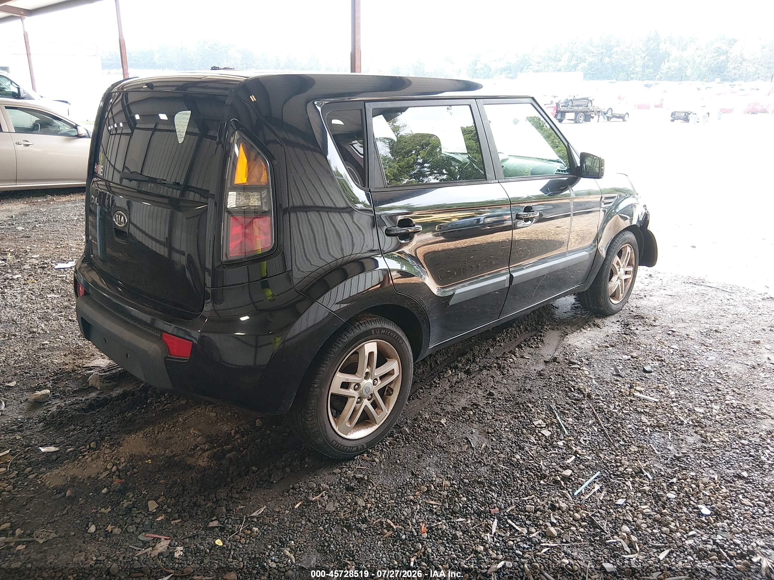 2011 Kia Soul + Черный vin: KNDJT2A26B7710506