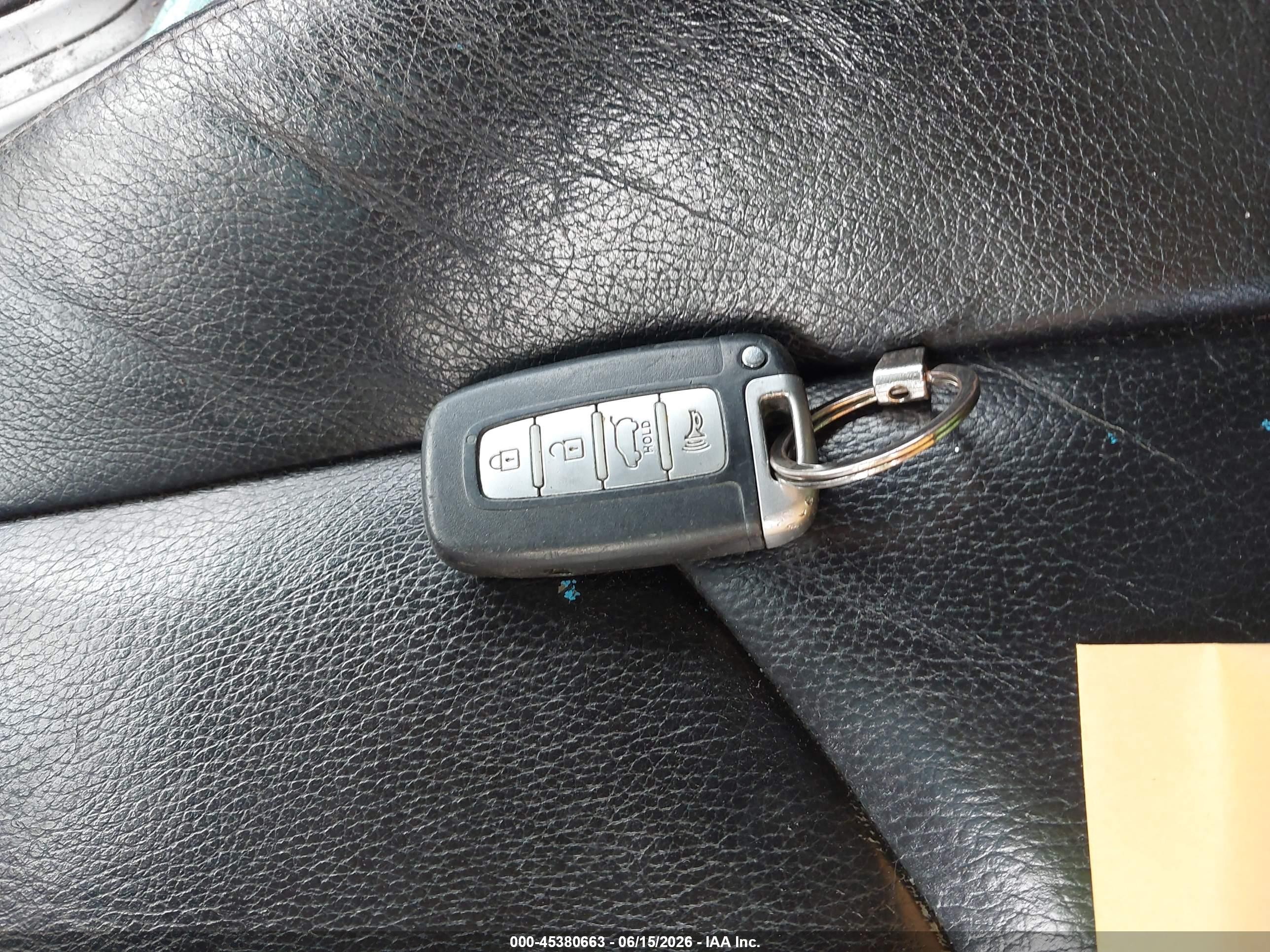 2011 Kia Soul + Белый vin: KNDJT2A26B7723689