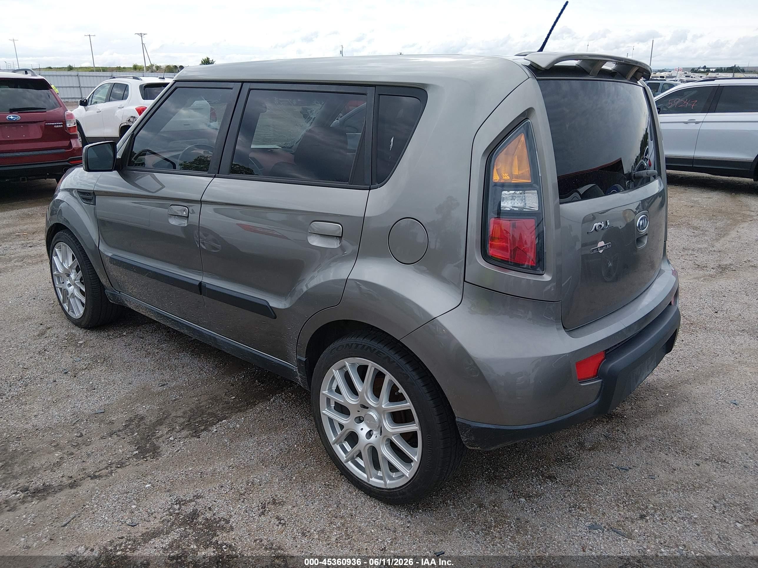 2010 Kia Soul Sport Silver vin: KNDJT2A27A7029897