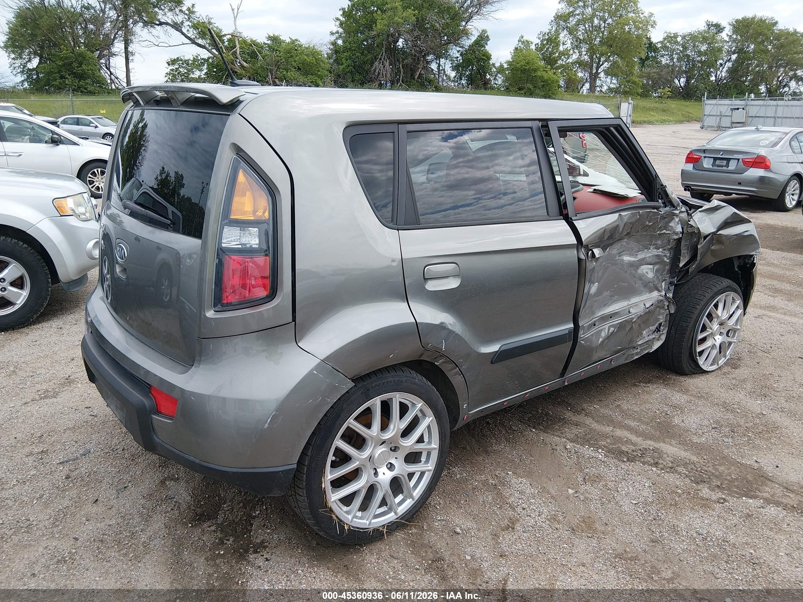 2010 Kia Soul Sport Silver vin: KNDJT2A27A7029897