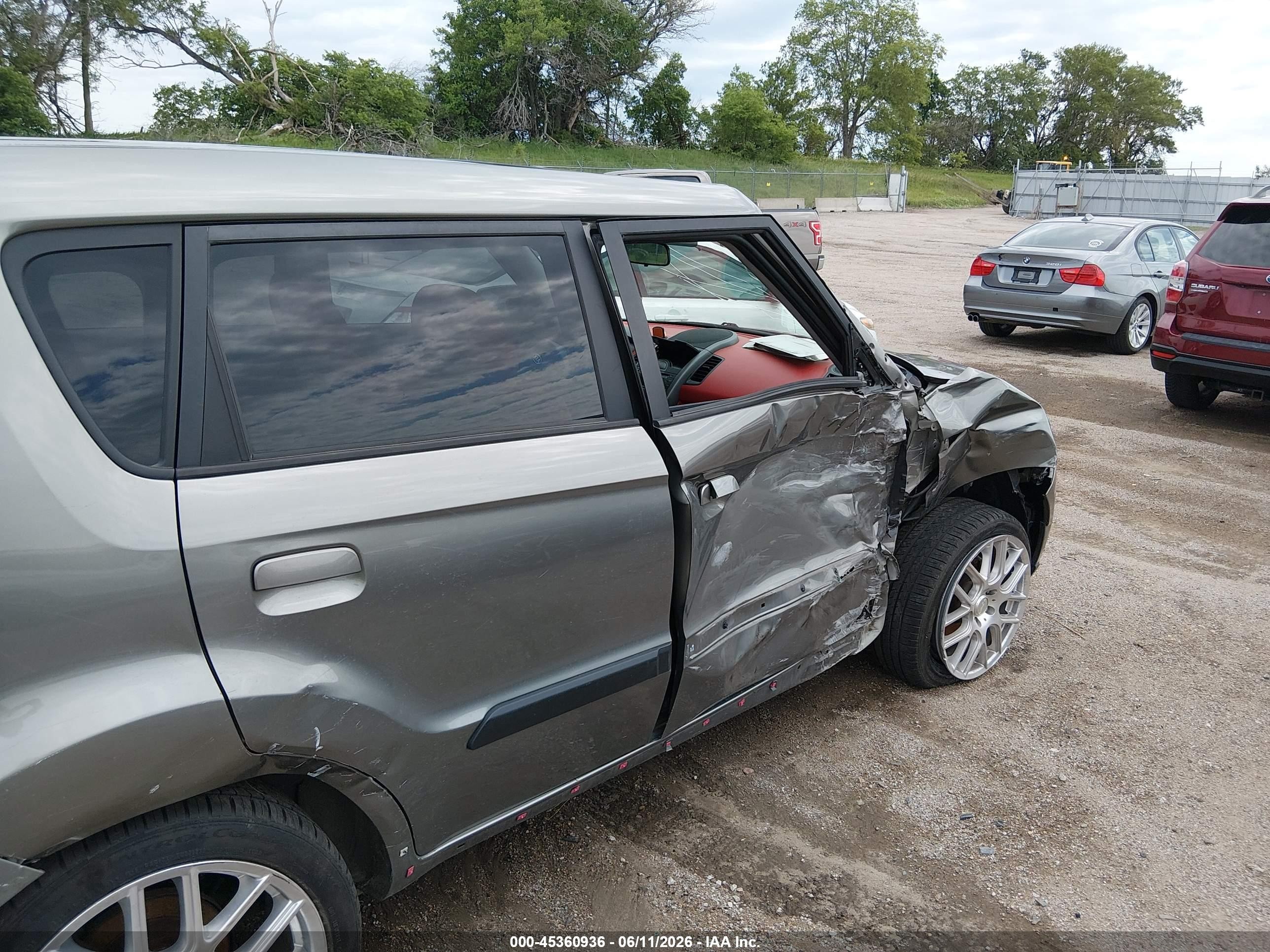 2010 Kia Soul Sport Silver vin: KNDJT2A27A7029897