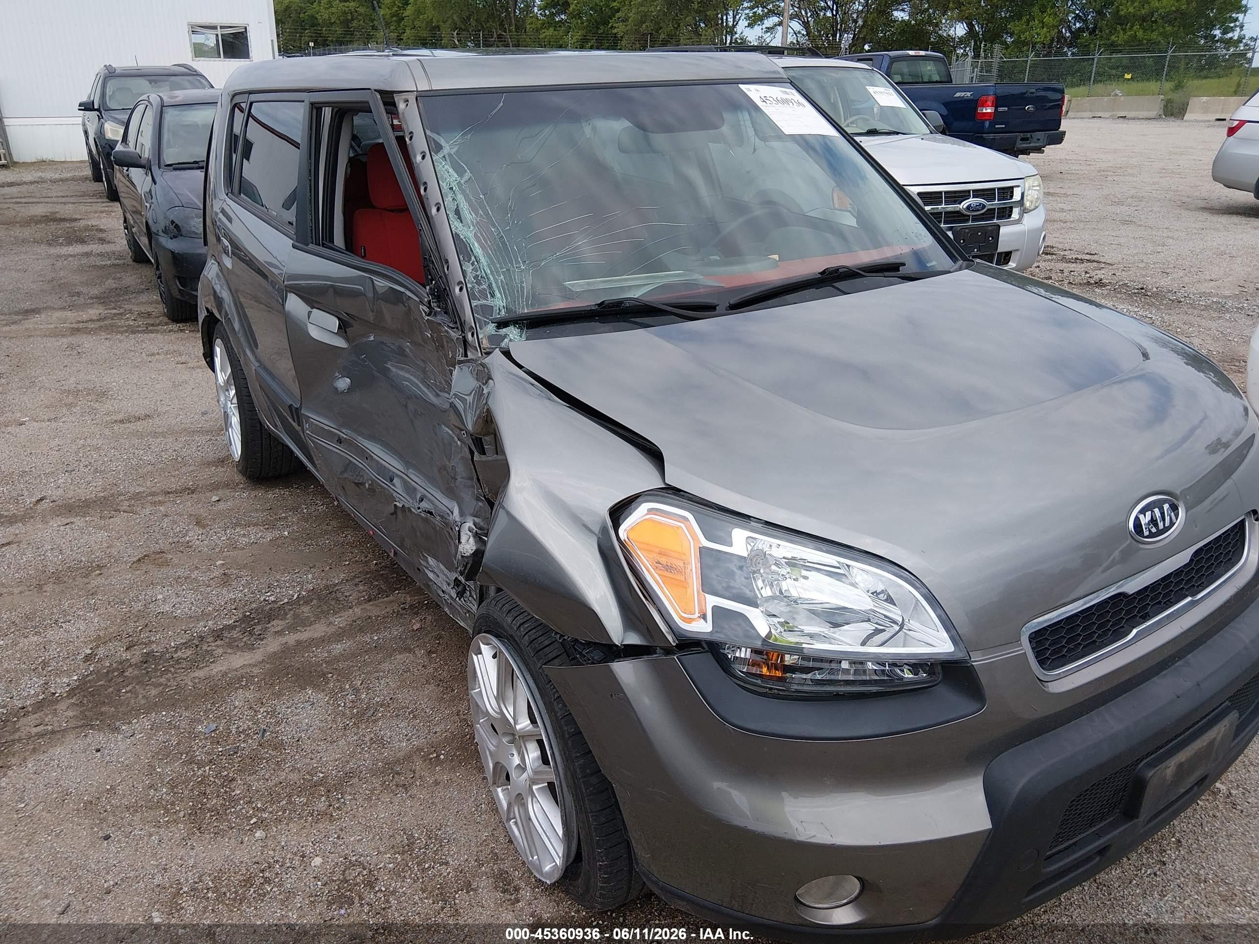 2010 Kia Soul Sport Silver vin: KNDJT2A27A7029897