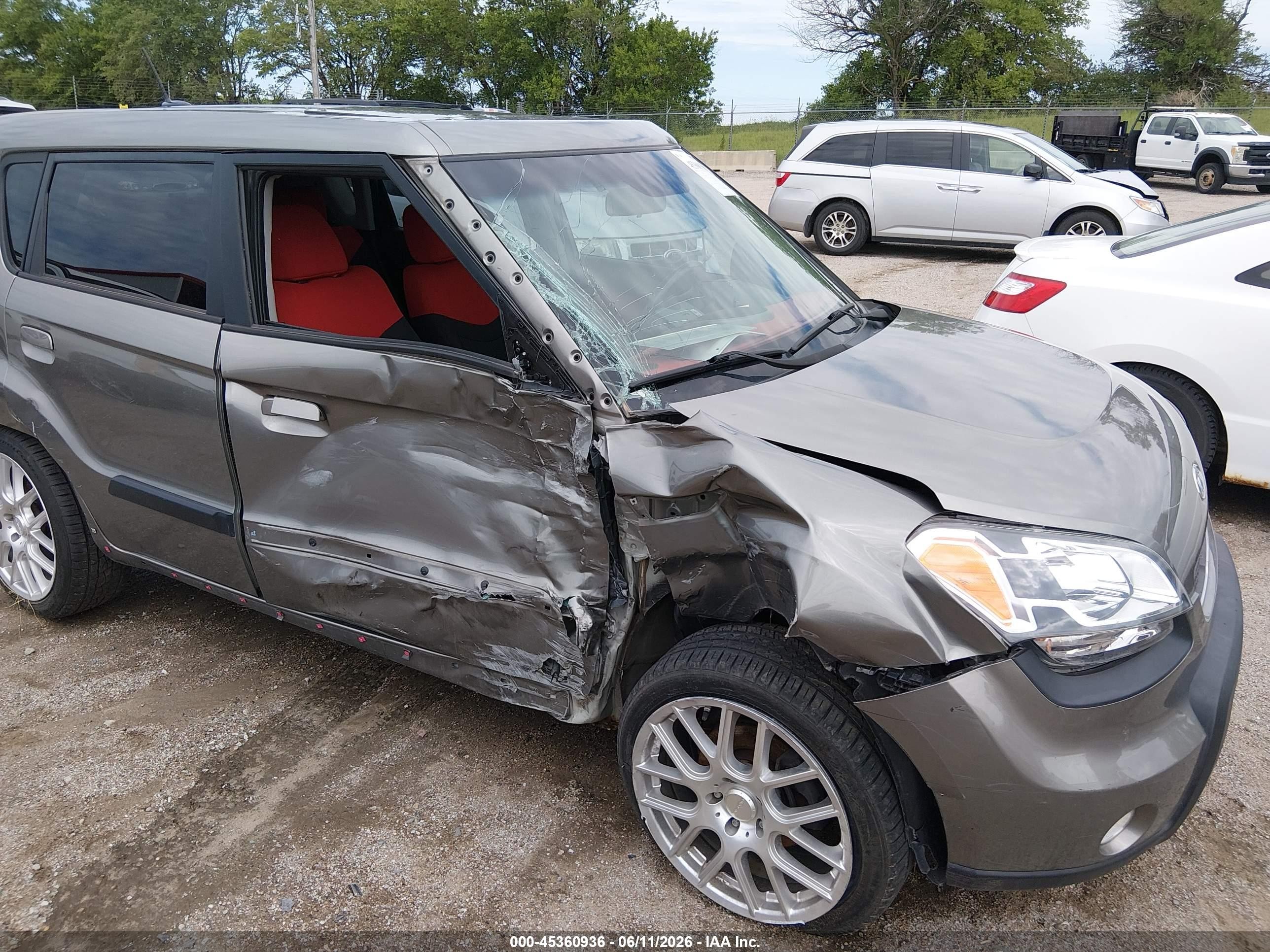 2010 Kia Soul Sport Silver vin: KNDJT2A27A7029897