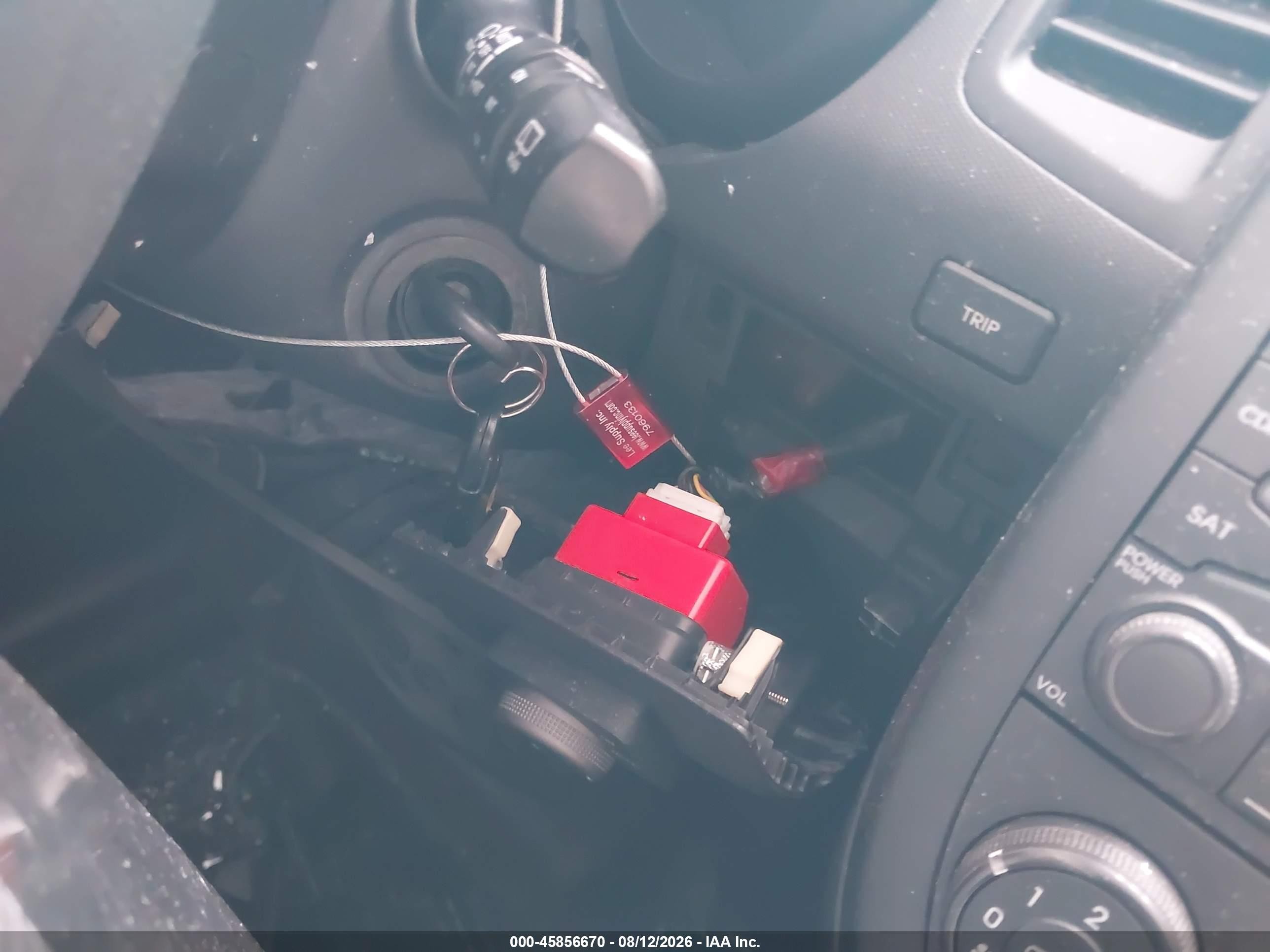 2010 Kia Soul + Серебряный vin: KNDJT2A27A7033173
