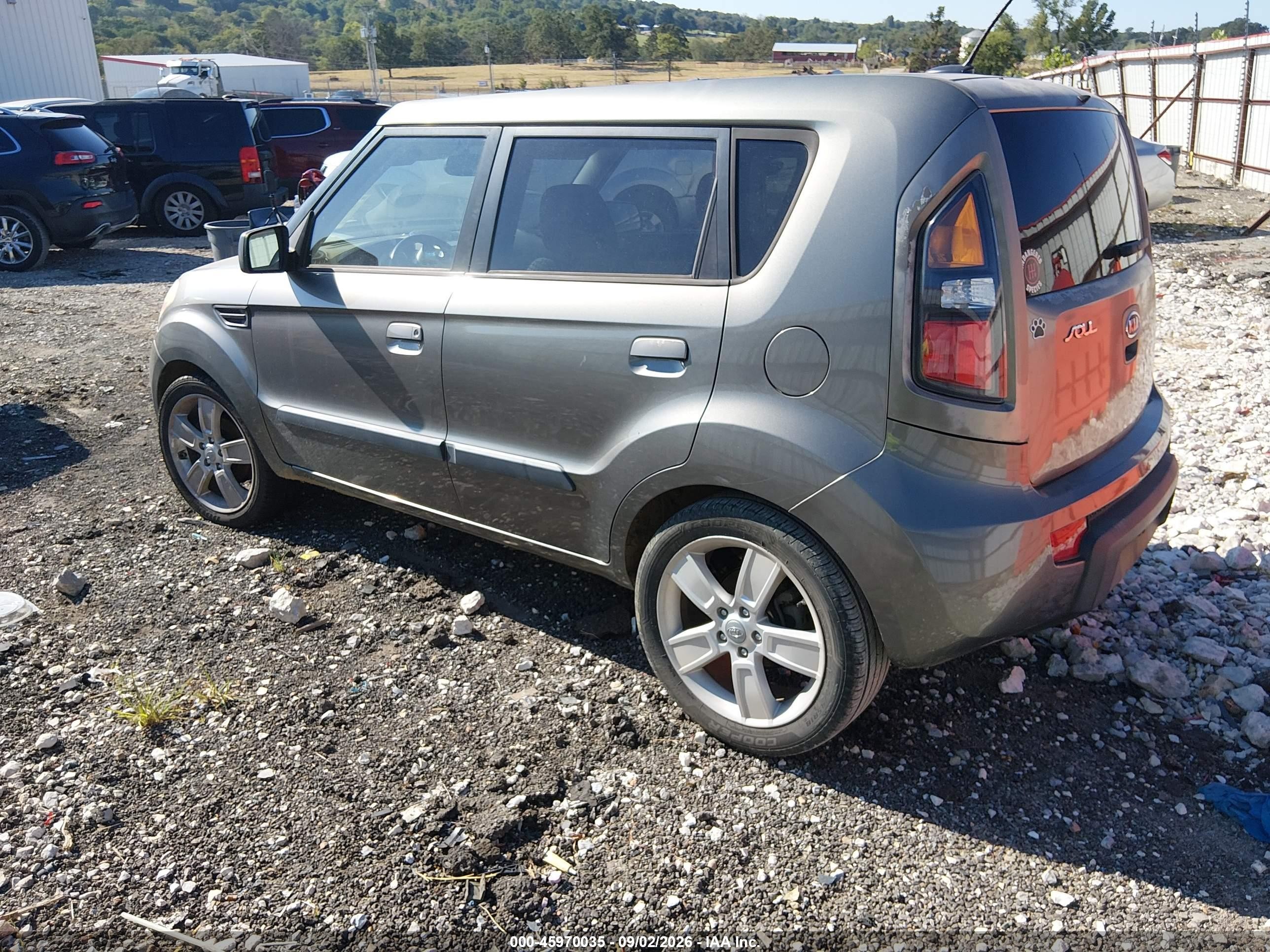 2010 Kia Soul ! Gray vin: KNDJT2A27A7097780