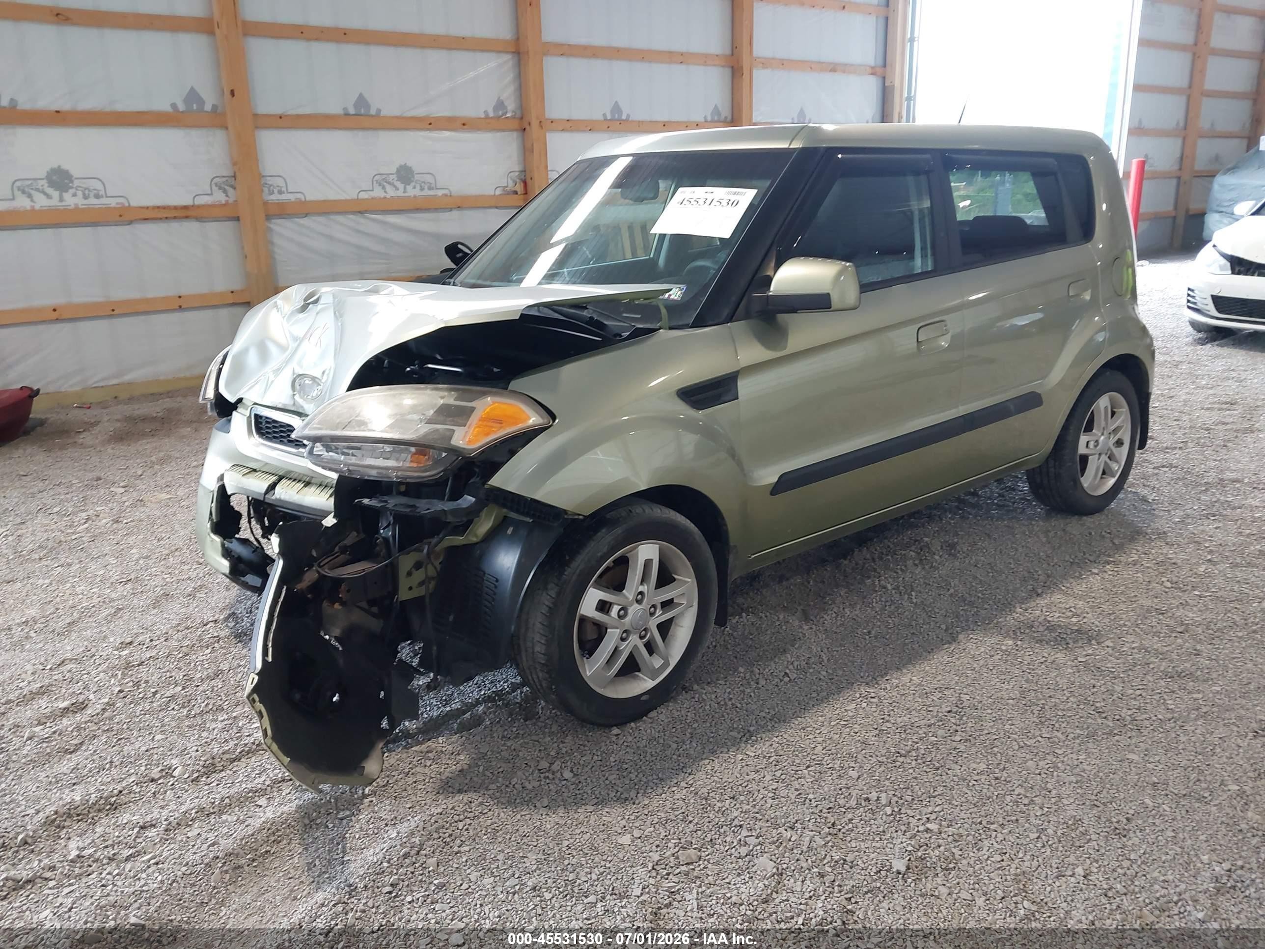 2010 Kia Soul + Green vin: KNDJT2A27A7170677