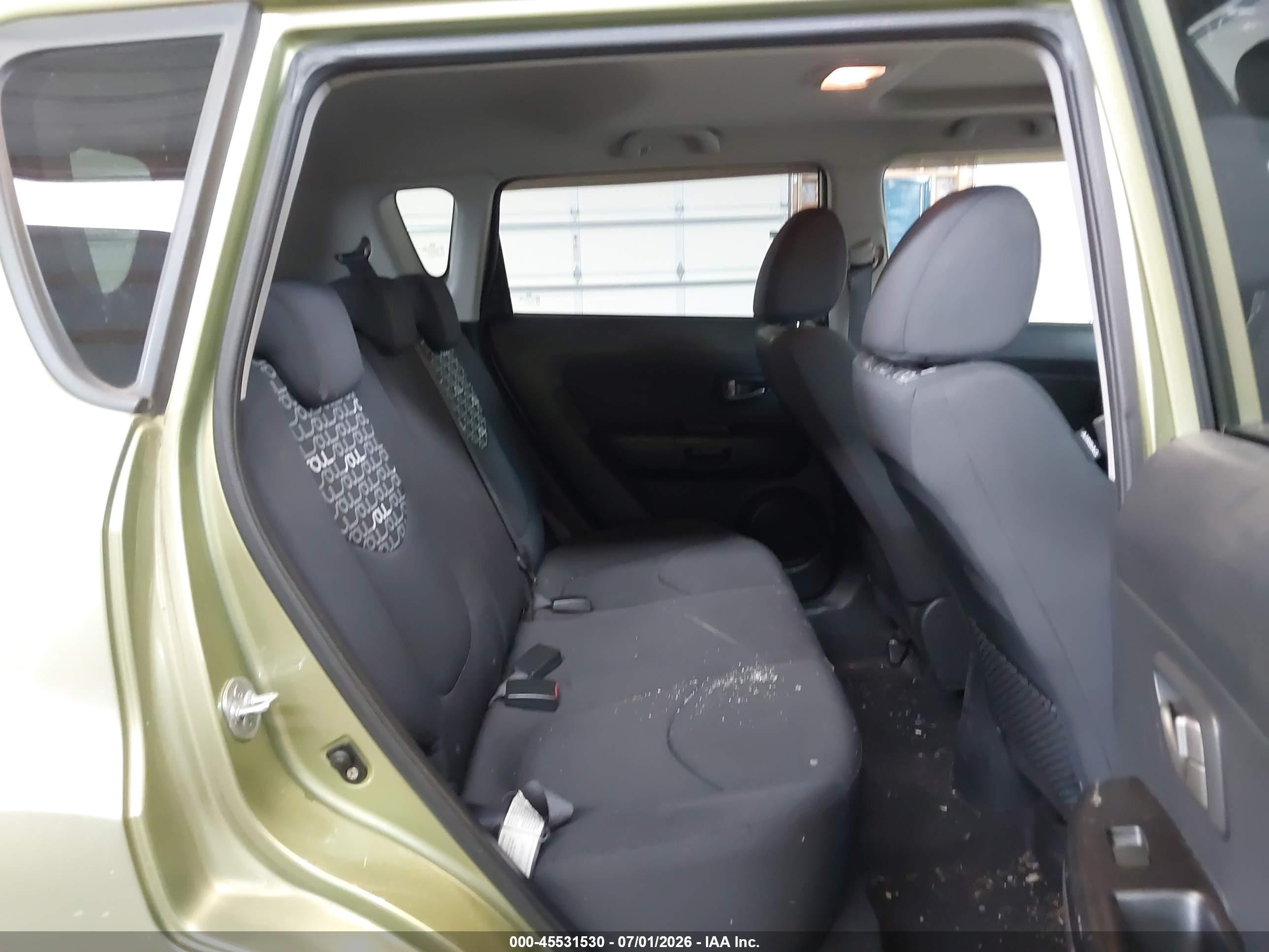 2010 Kia Soul + Green vin: KNDJT2A27A7170677