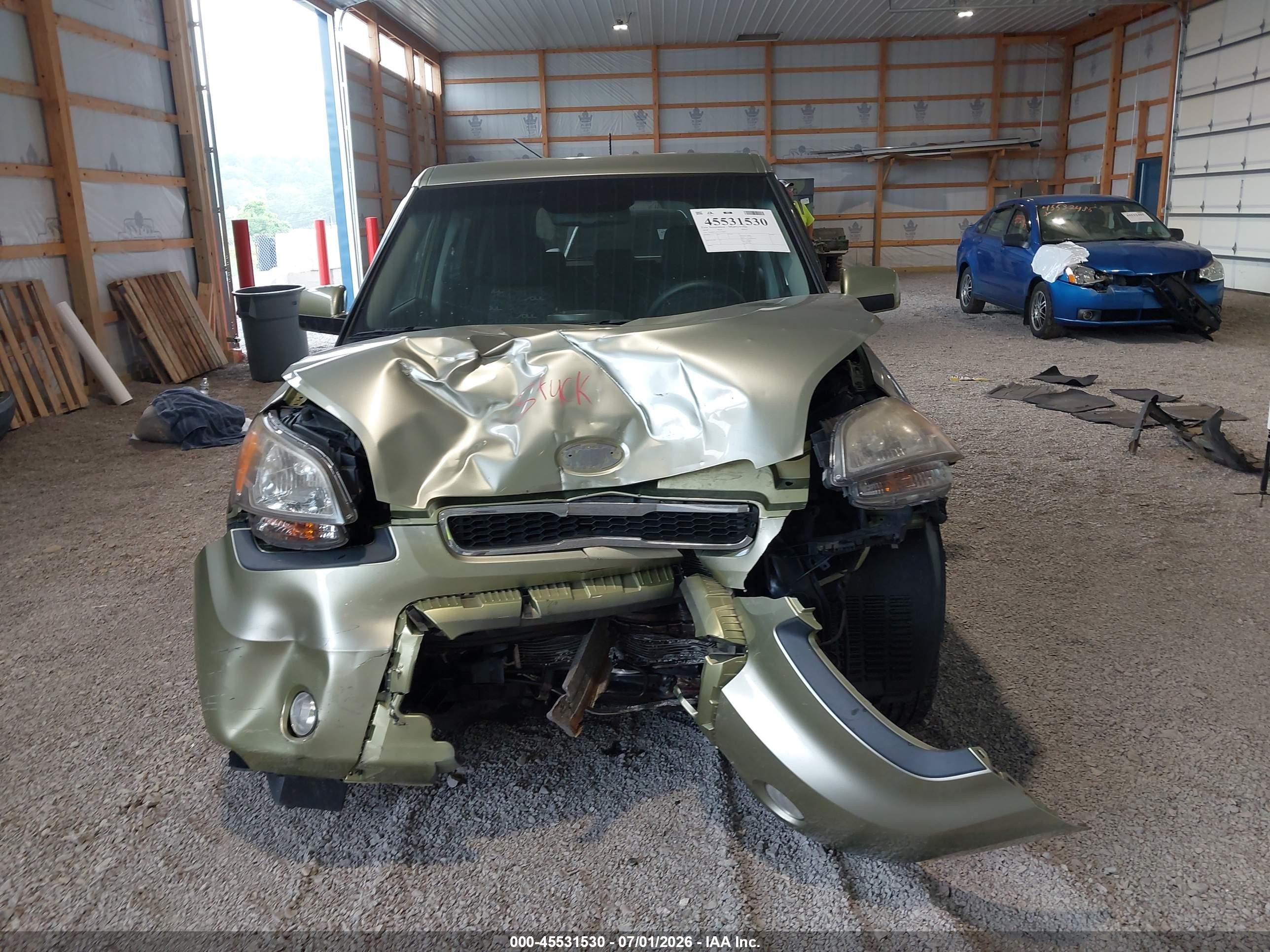 2010 Kia Soul + Green vin: KNDJT2A27A7170677