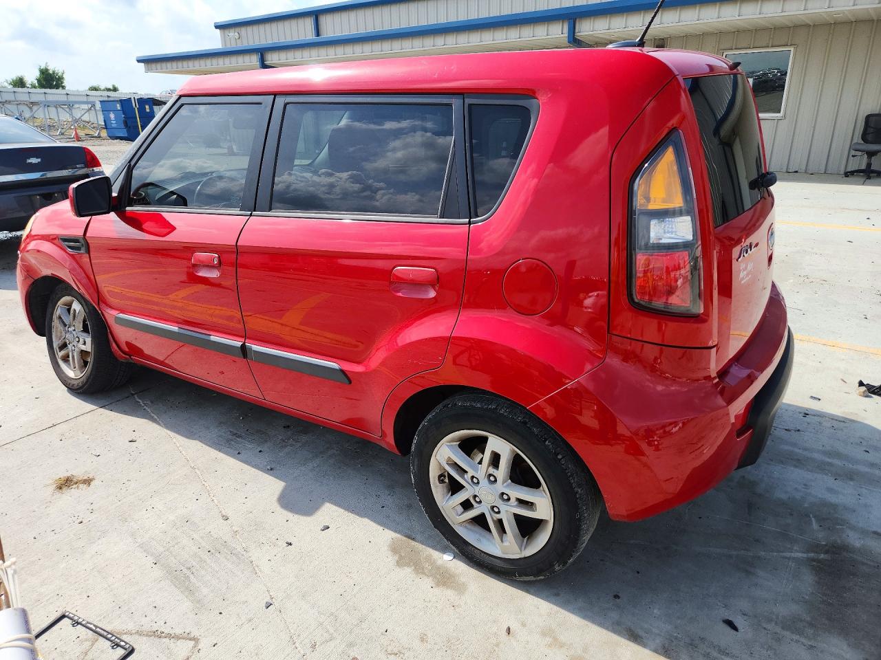 2010 Kia Soul Red vin: KNDJT2A27A7172235