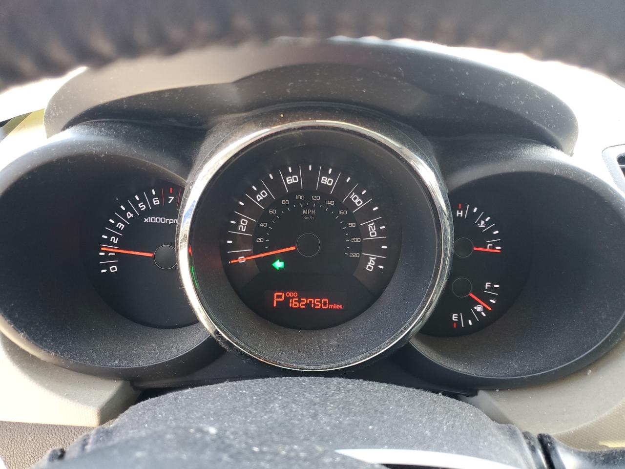 2011 Kia Soul + Black vin: KNDJT2A27B7247047