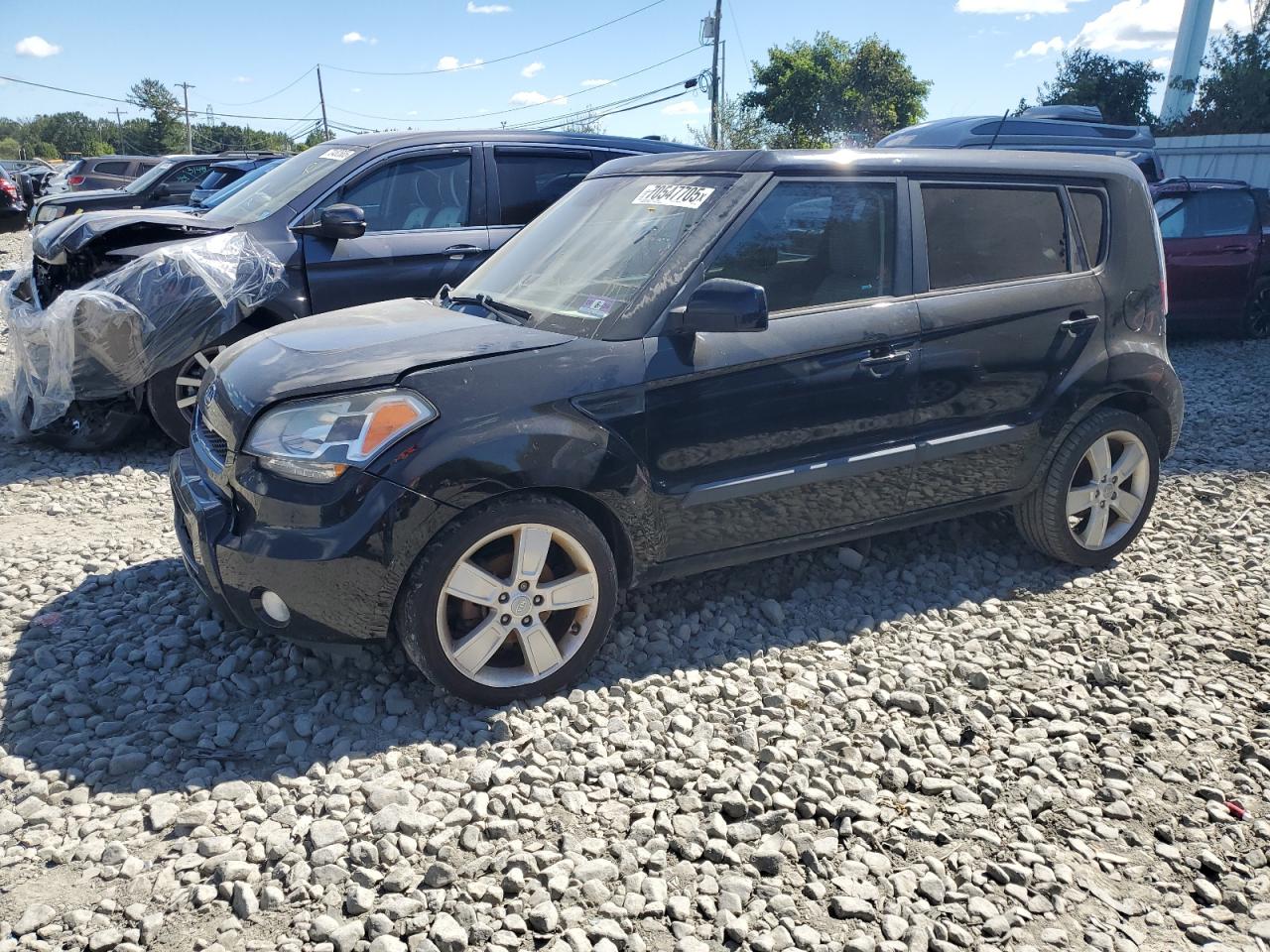 2011 Kia Soul + Black vin: KNDJT2A27B7247047
