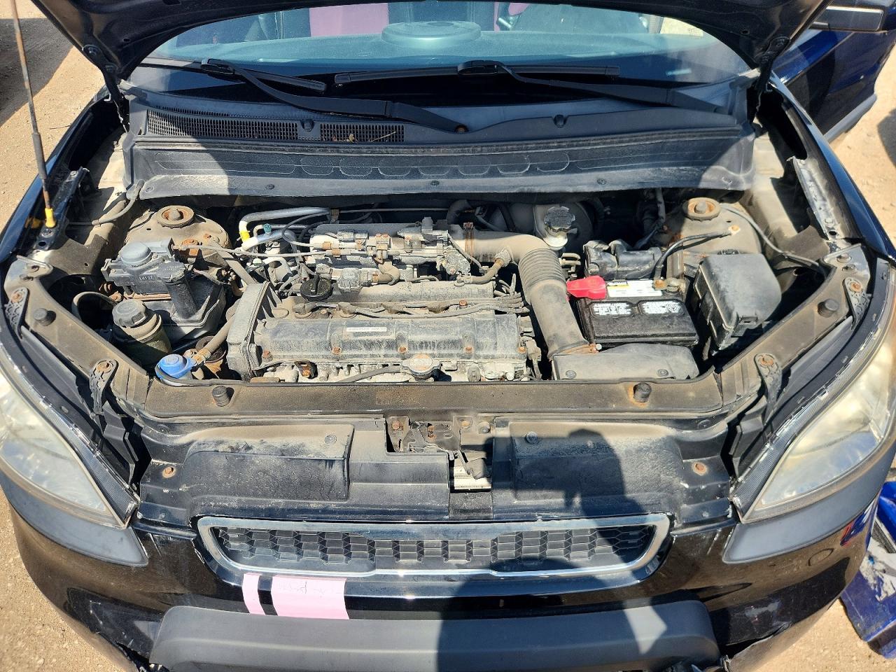 2011 Kia Soul + Black vin: KNDJT2A27B7283255