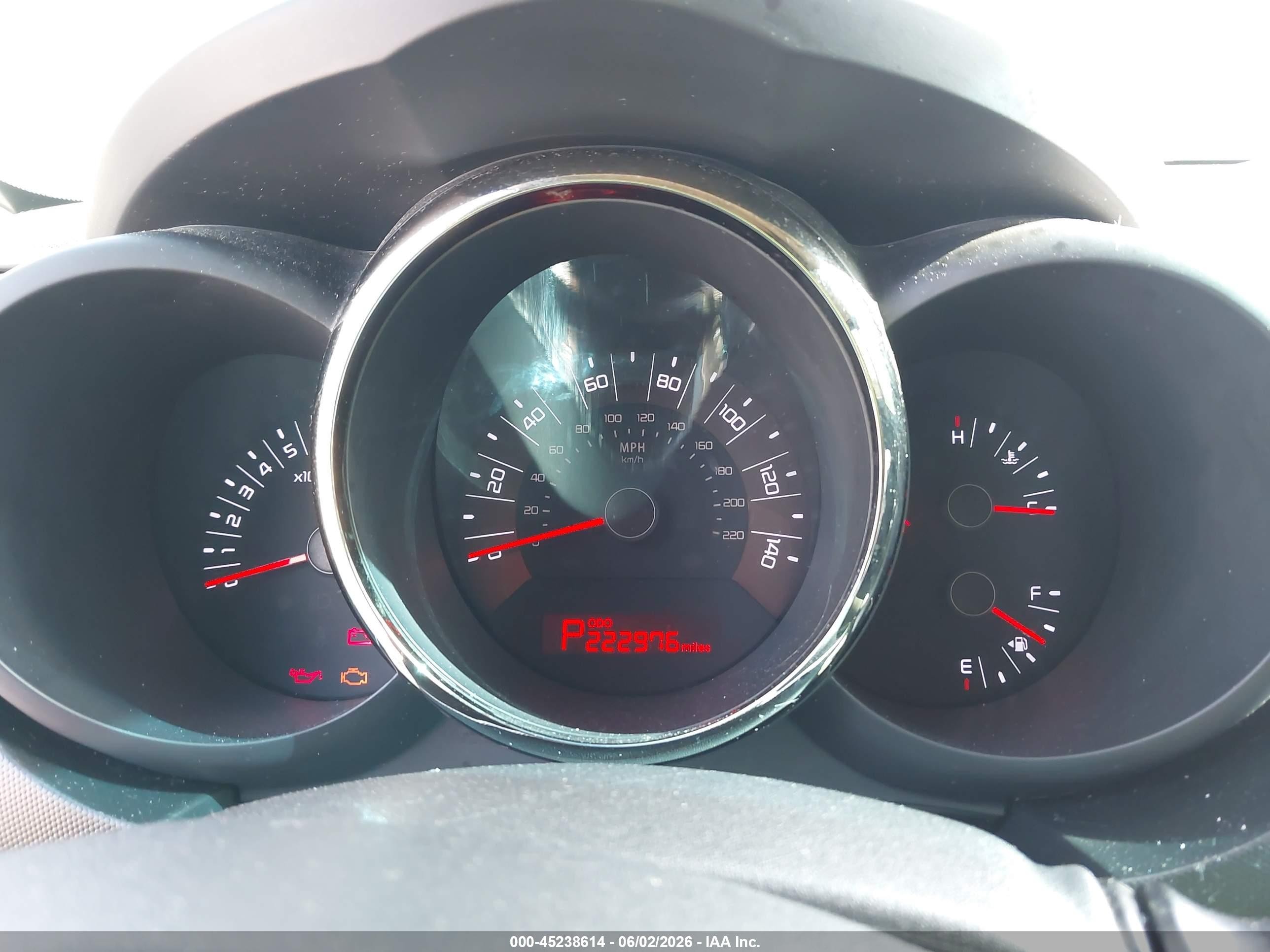 2011 Kia Soul + Gray vin: KNDJT2A27B7340540