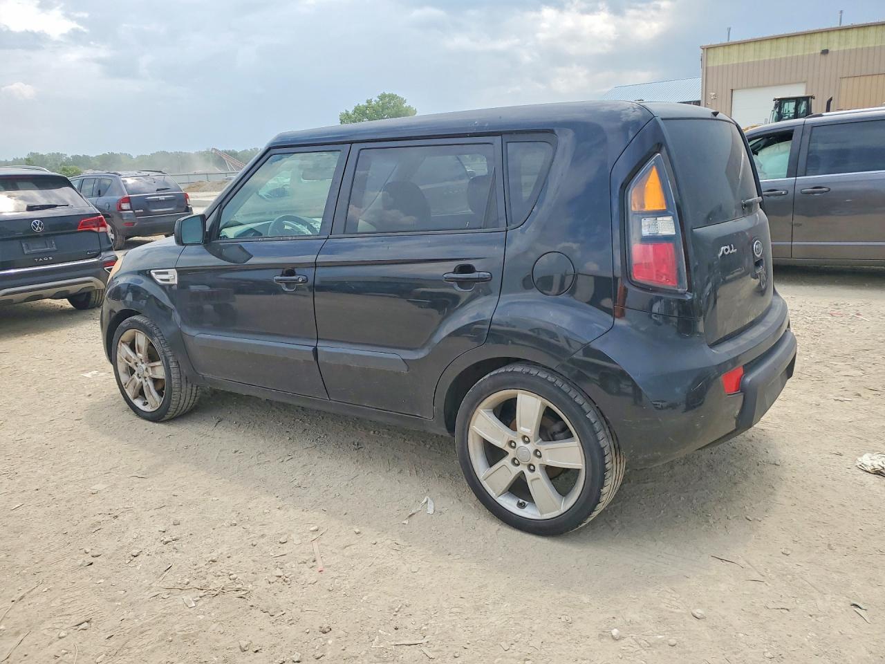 2011 Kia Soul ! Black vin: KNDJT2A27B7709722