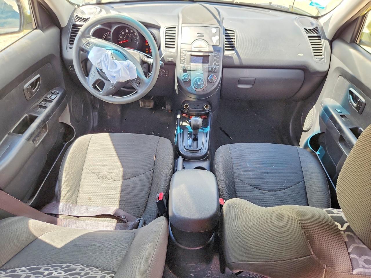 2010 Kia Soul + Зеленый vin: KNDJT2A28A7083063
