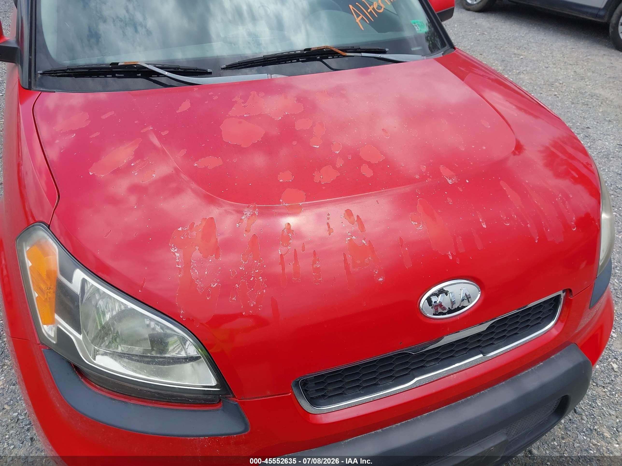 2010 Kia Soul + Red vin: KNDJT2A28A7112447