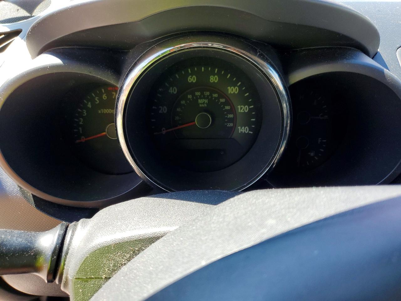 2010 Kia Soul + Красный vin: KNDJT2A28A7116708