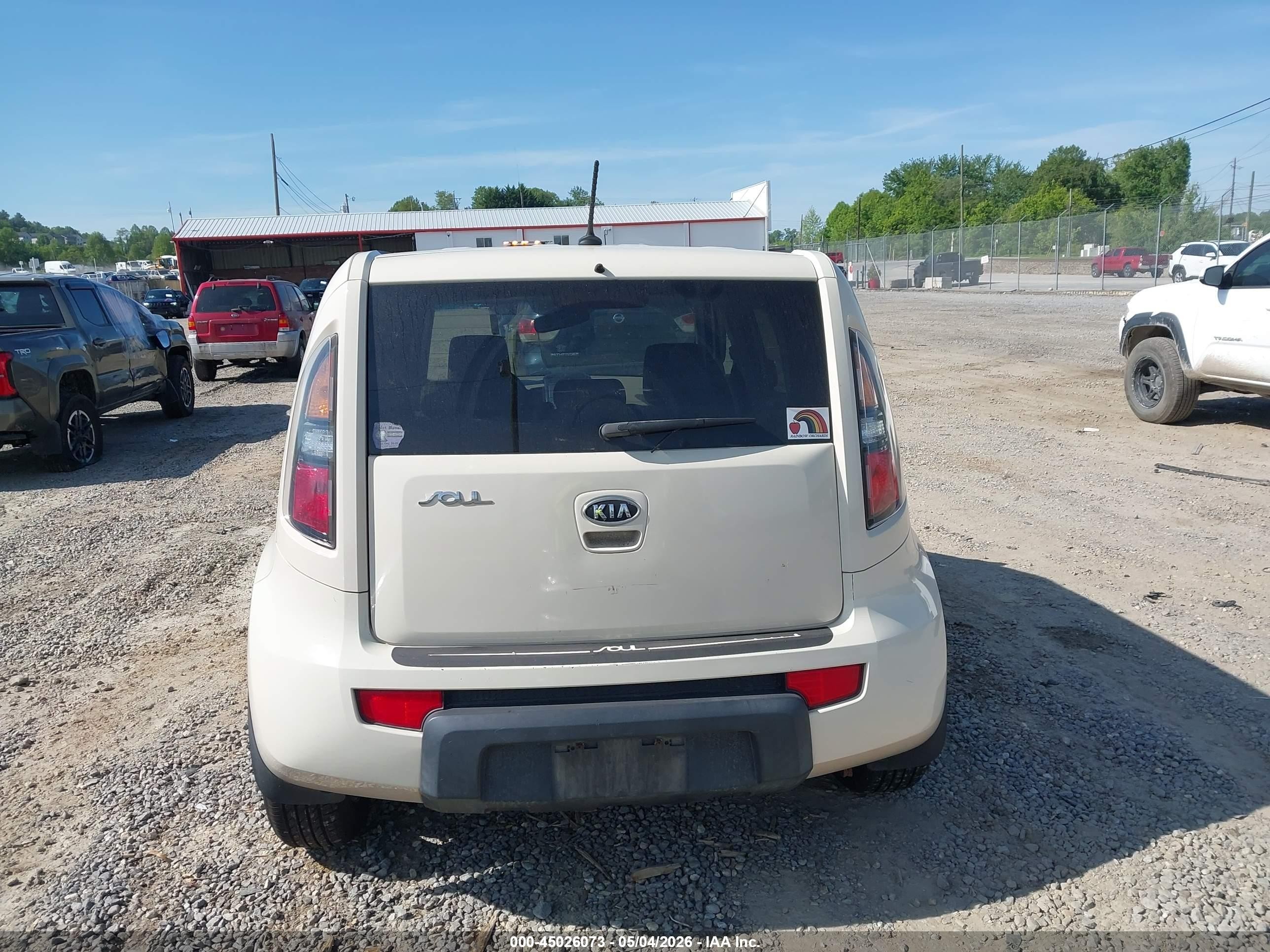 2010 Kia Soul ! Белый vin: KNDJT2A28A7160370
