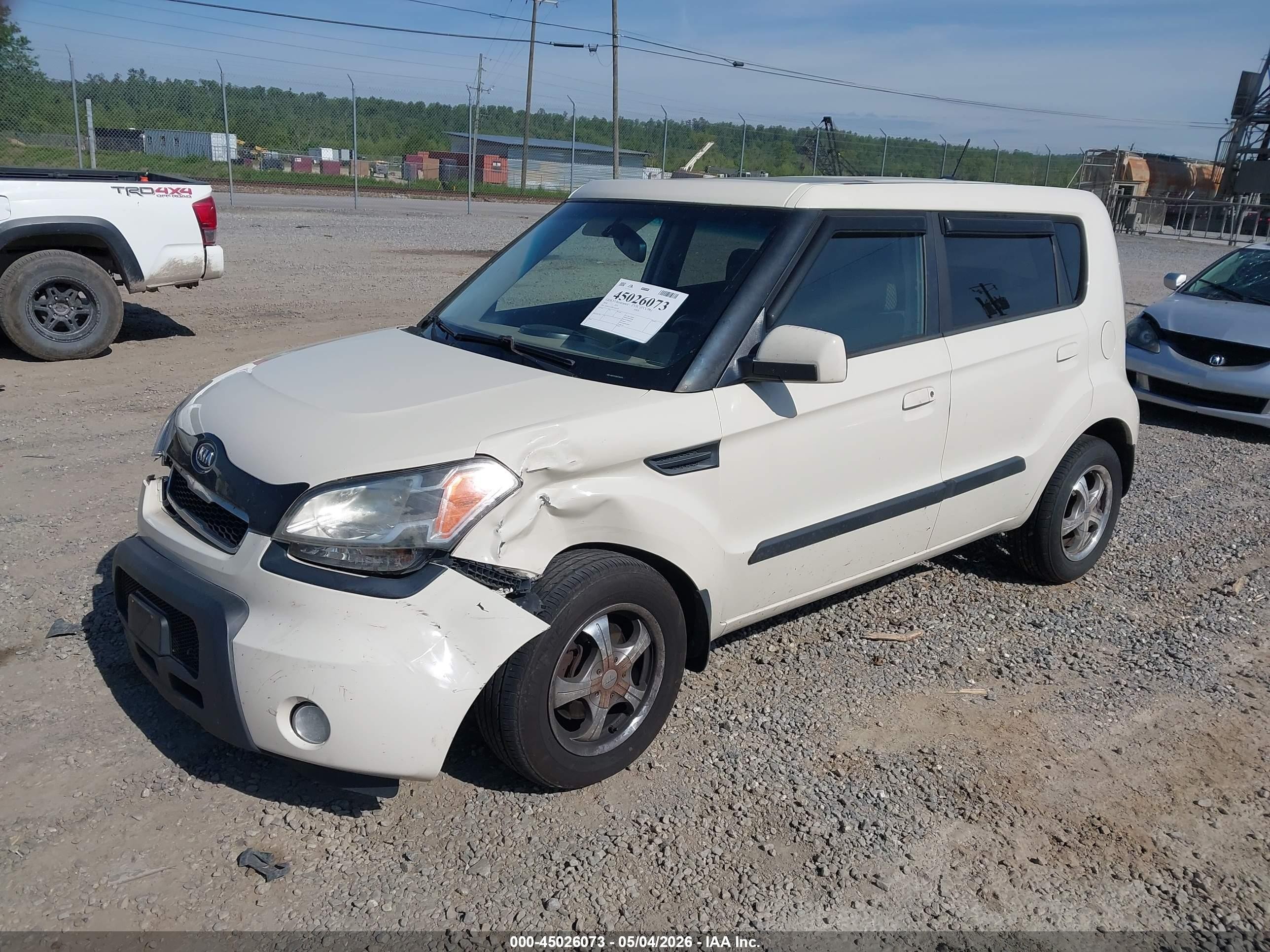 2010 Kia Soul ! Белый vin: KNDJT2A28A7160370
