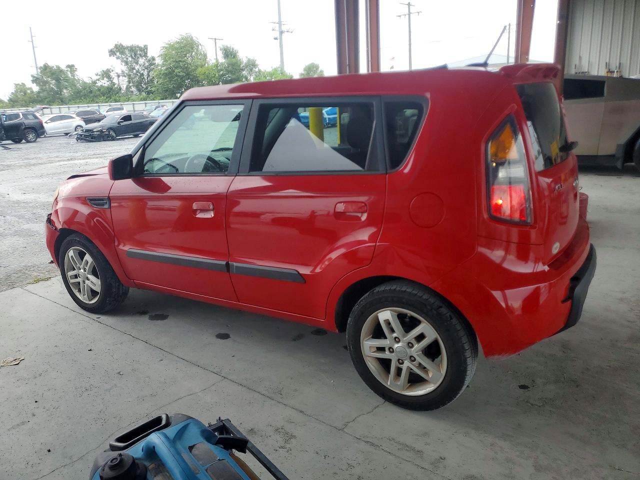 2010 Kia Soul + Red vin: KNDJT2A28A7161647