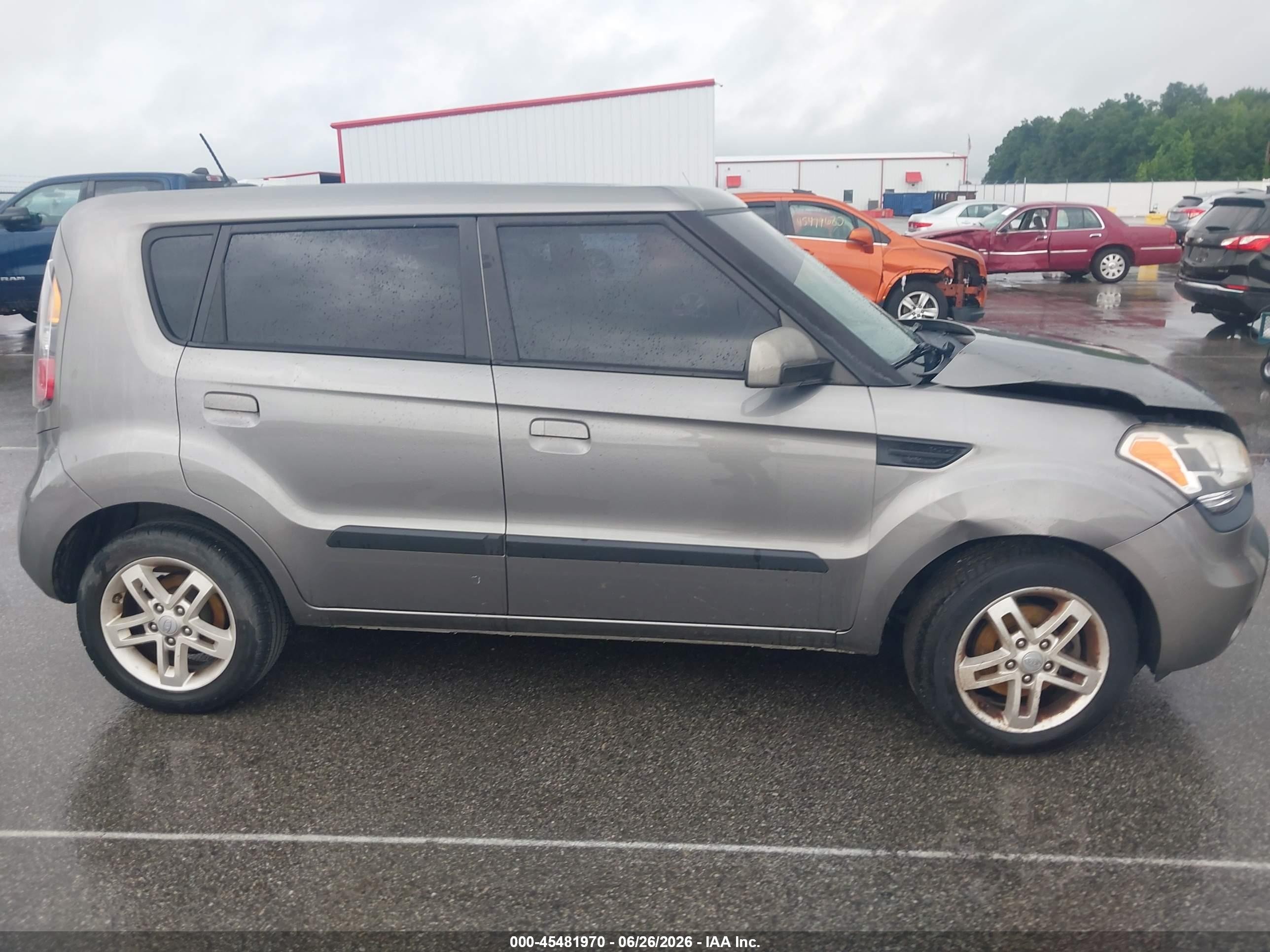 2010 Kia Soul + Gray vin: KNDJT2A28A7172339