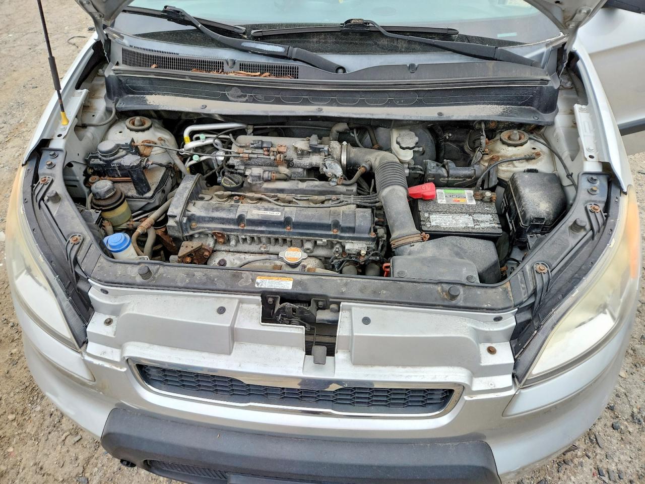 2010 Kia Soul + Silver vin: KNDJT2A28A7704270