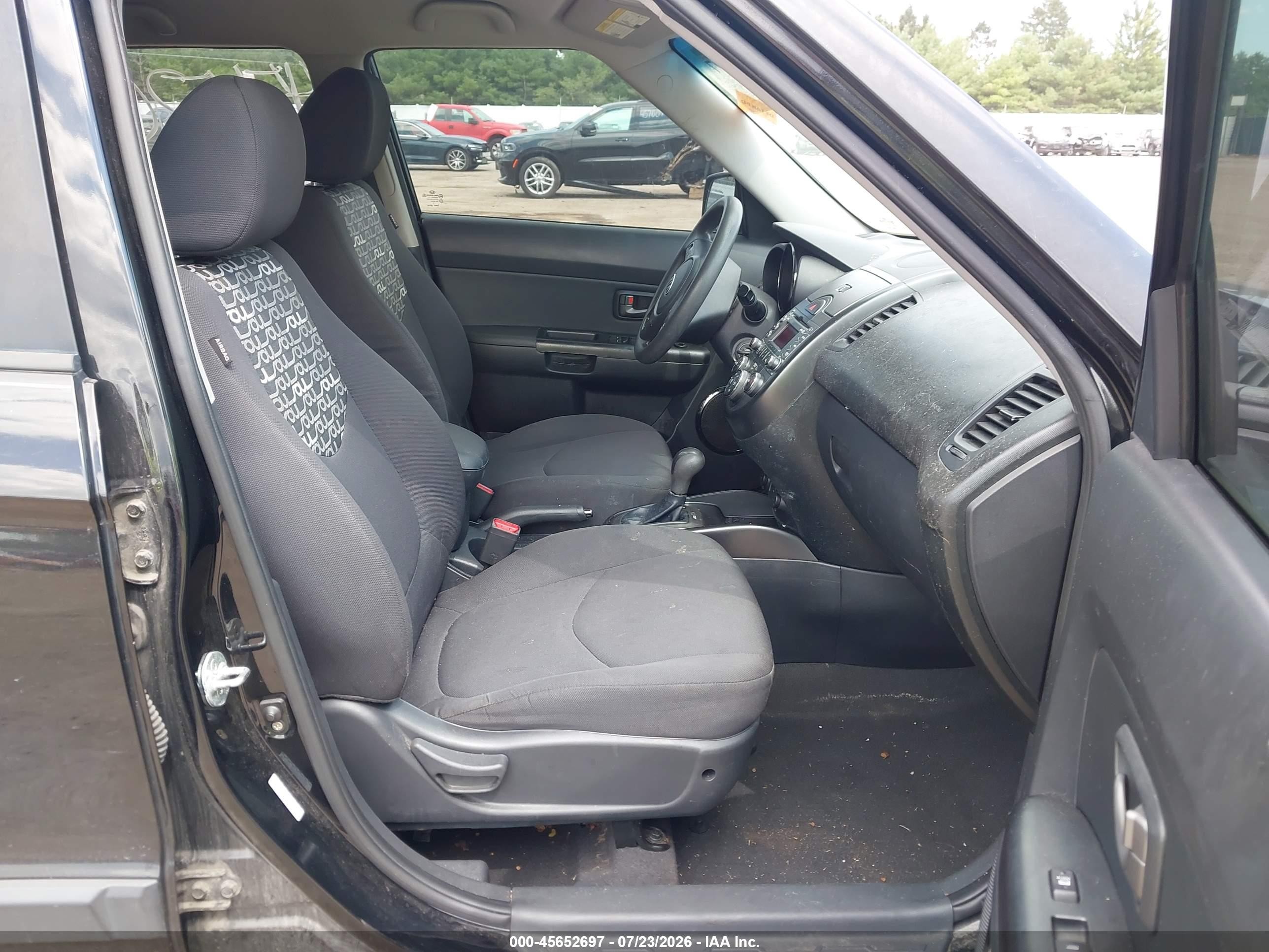 2011 Kia Soul + Черный vin: KNDJT2A28B7195430