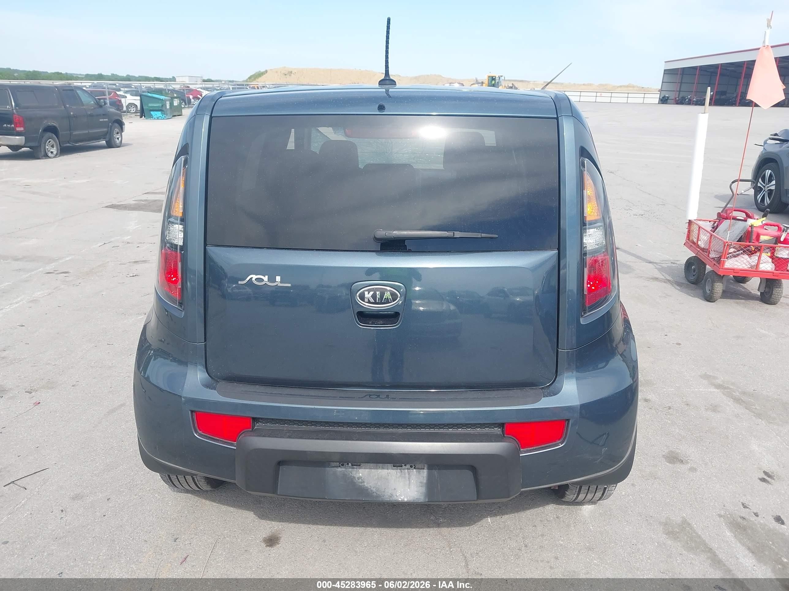 2011 Kia Soul + Синий vin: KNDJT2A28B7203655