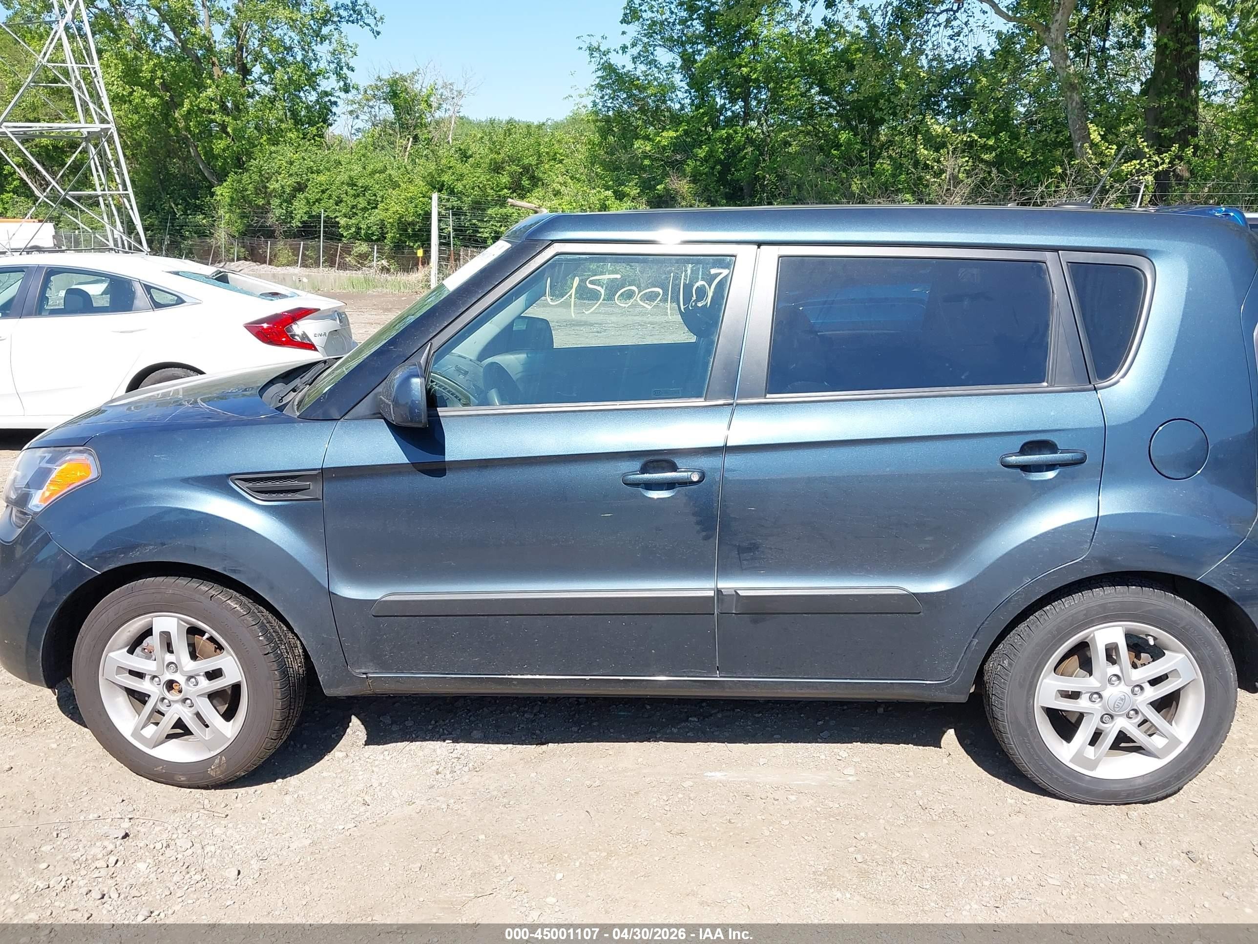 2011 Kia Soul + Teal vin: KNDJT2A28B7259238