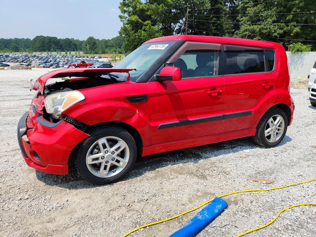 2011 Kia Soul + Red vin: KNDJT2A28B7304016