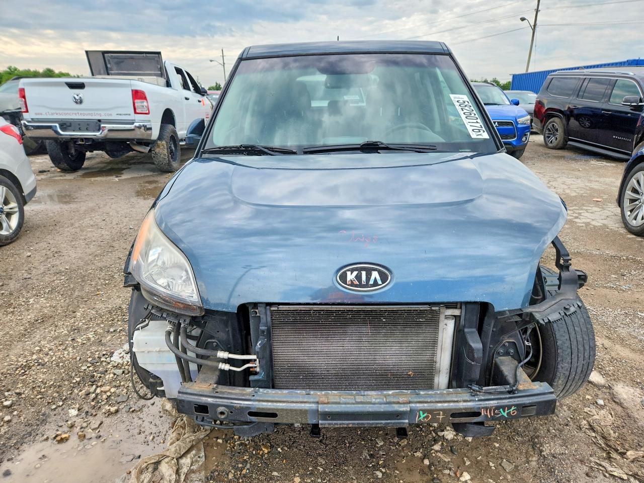 2011 Kia Soul + Gray vin: KNDJT2A28B7313637