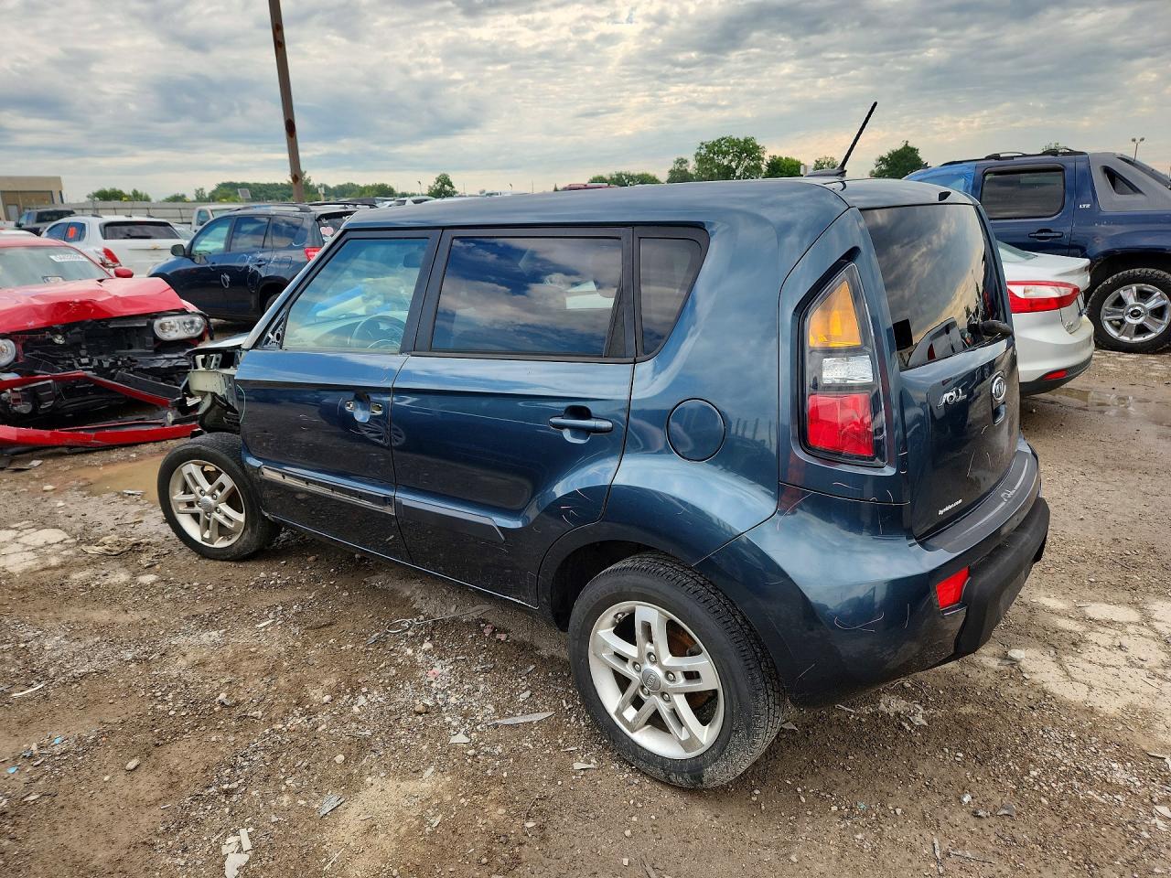 2011 Kia Soul + Gray vin: KNDJT2A28B7313637