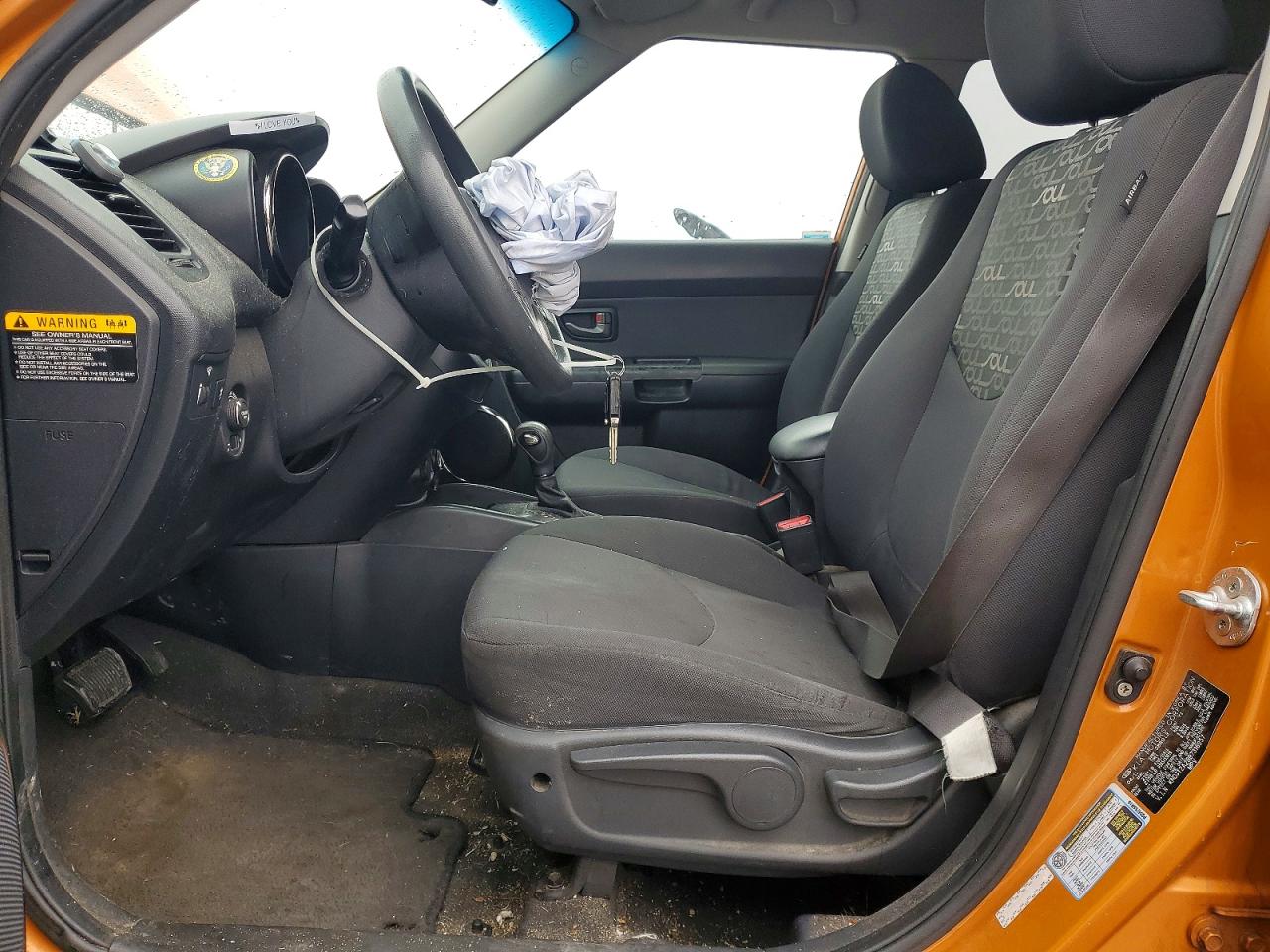 2011 Kia Soul + Orange vin: KNDJT2A28B7316957