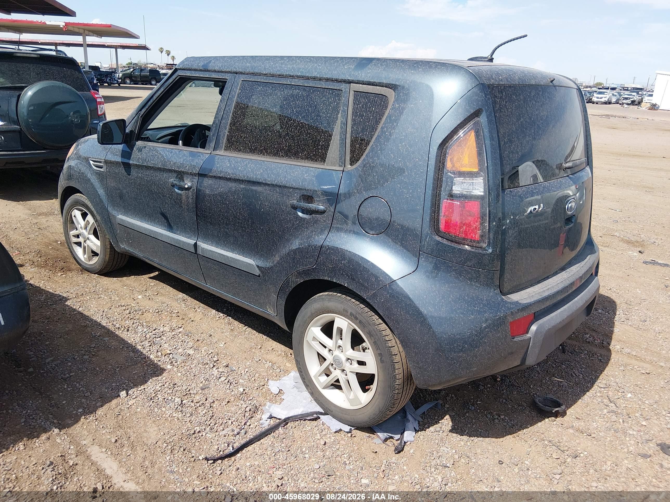 2011 Kia Soul + Синий vin: KNDJT2A28B7336092
