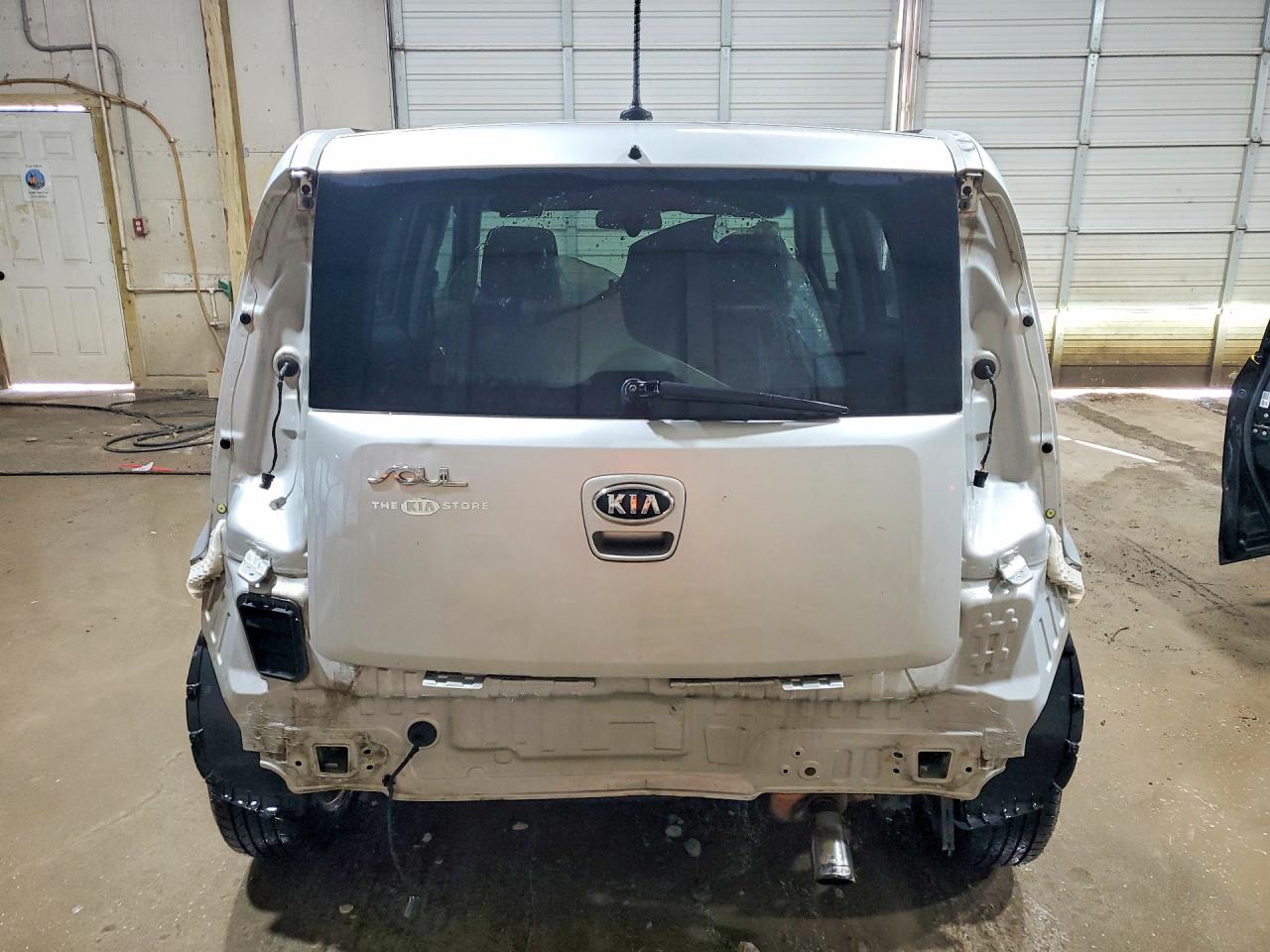2011 Kia Soul + Silver vin: KNDJT2A28B7717019